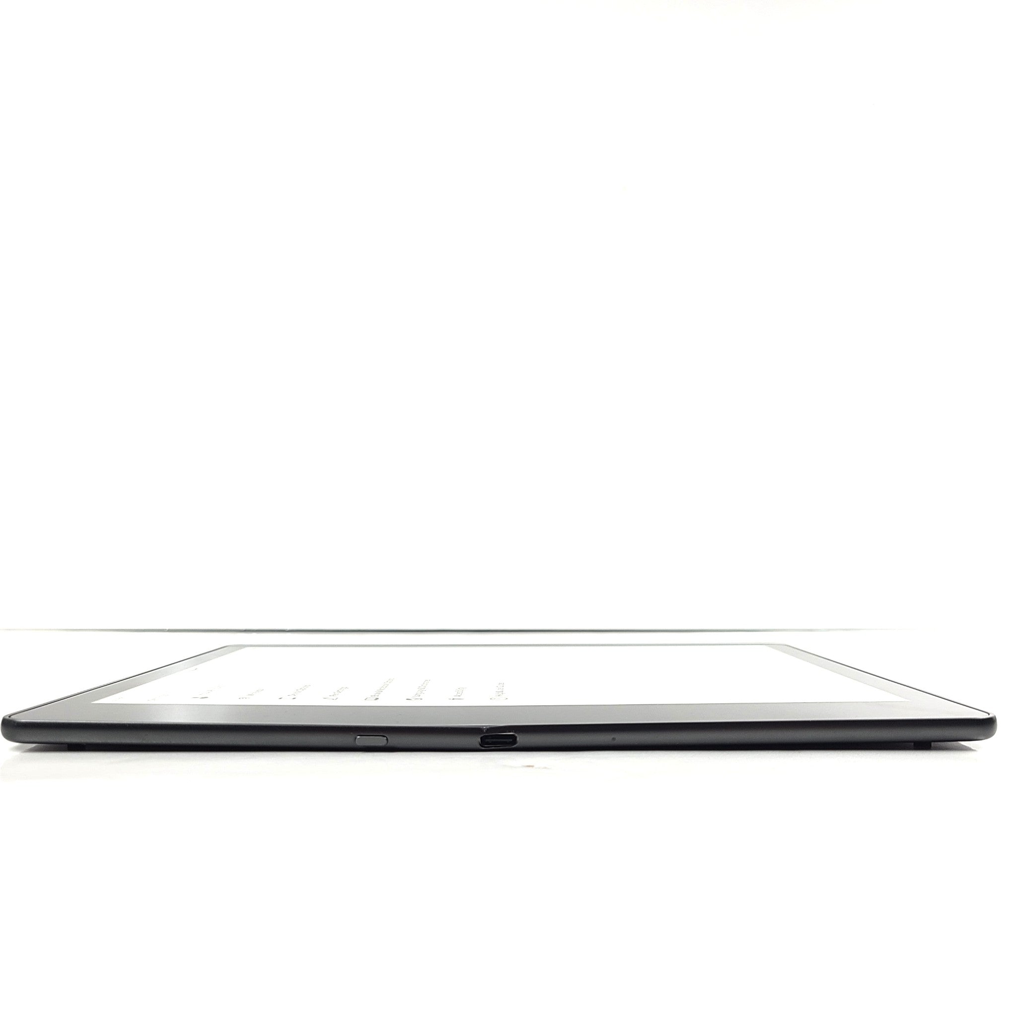 Amazon Kindle Scribe 1st Gen. 16GB, Wi-Fi, 10.2" Silver with Folio and Pen