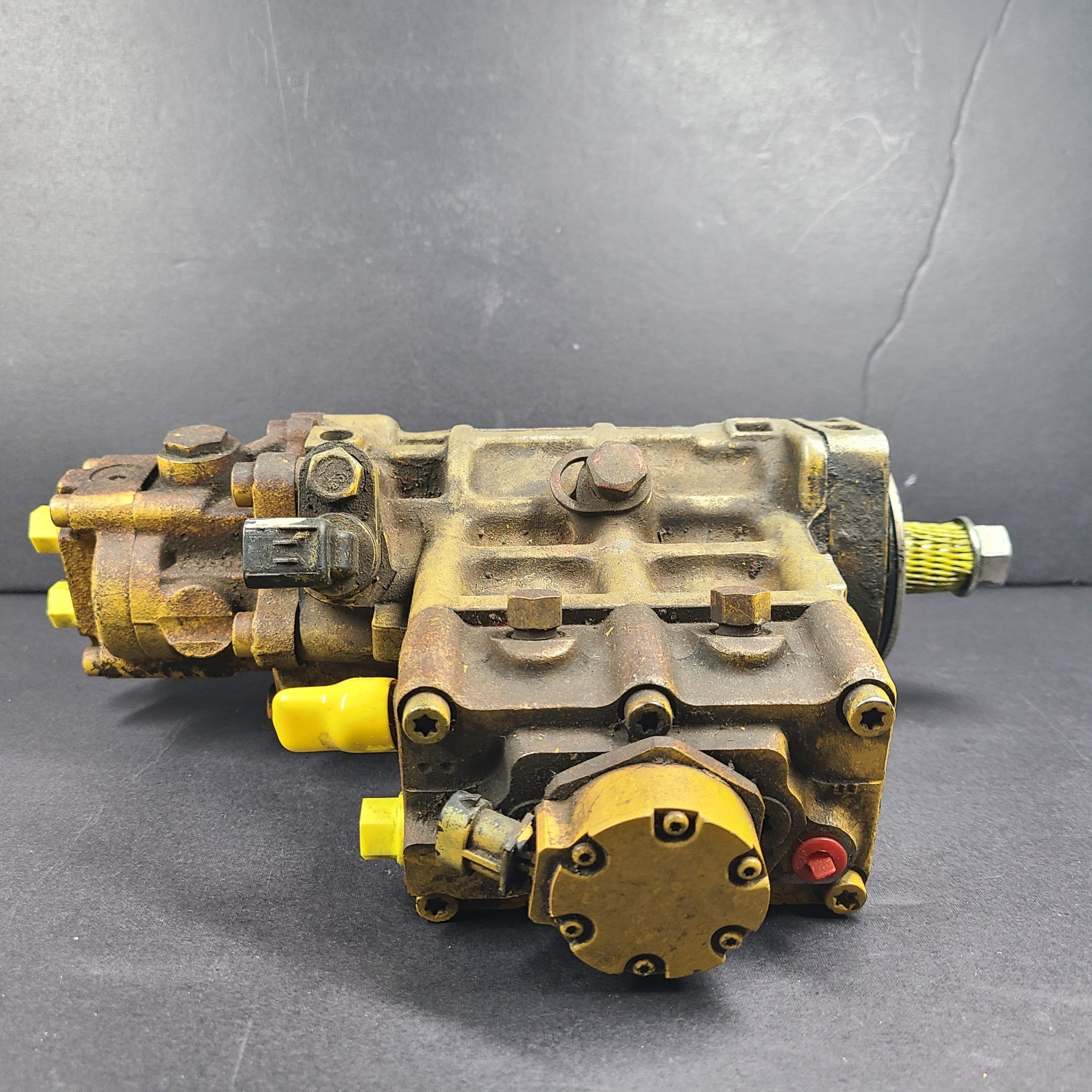 Fuel Injection Pump 295-9126 271-2265 2959125 2712265 For CAT M313D C4.4 Engine