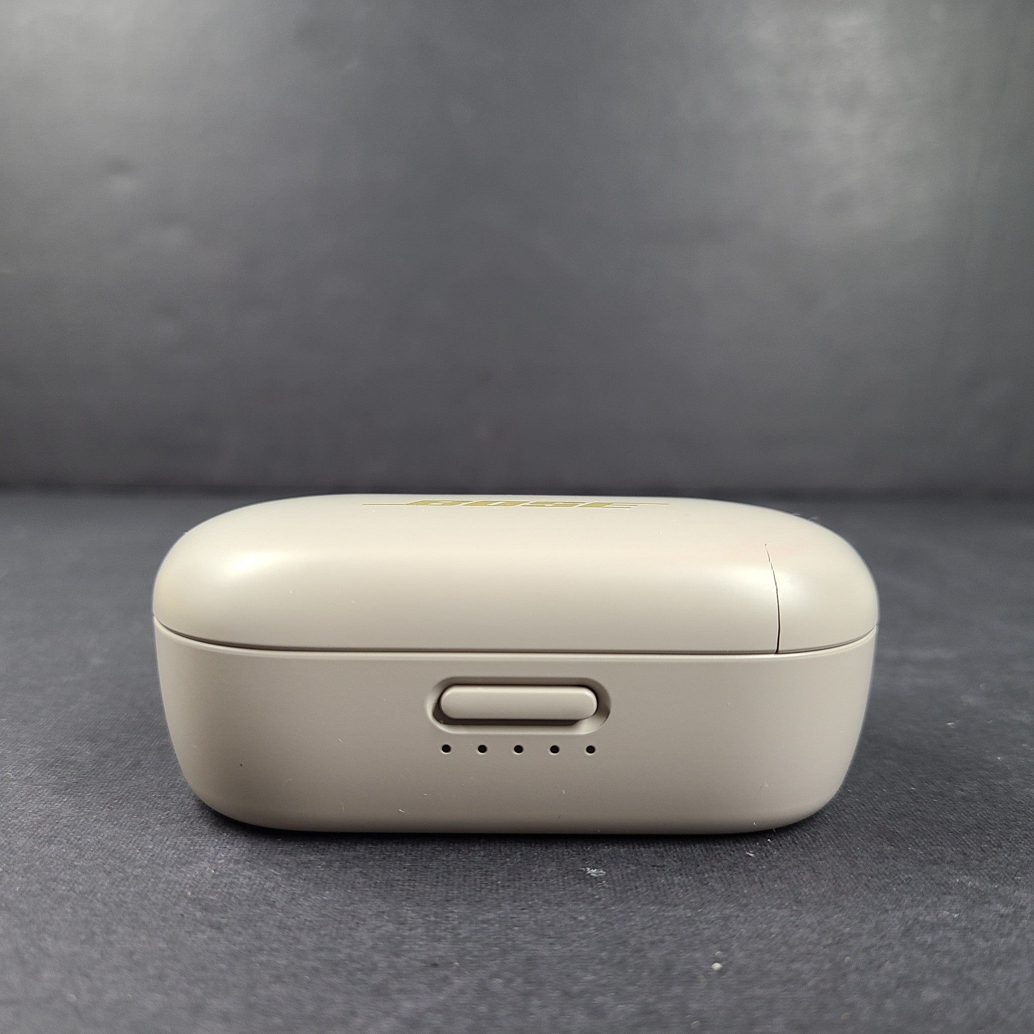 Bose QuietComfort Charging Case Spare for Earbuds CASE ONLY - BEIGE BROWN 429708