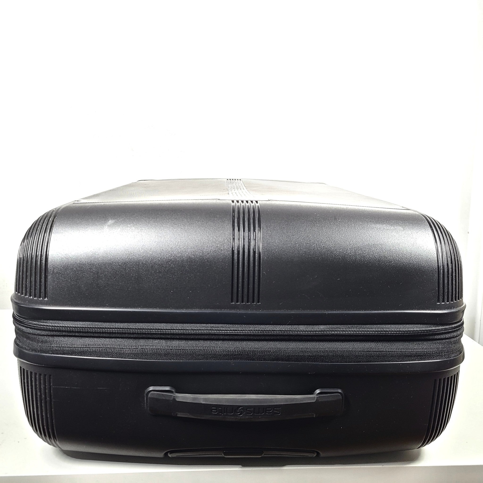 Samsonite 30" Hi-Fi Spinner Large Luggage Hardshell Light Expanding TSA Black