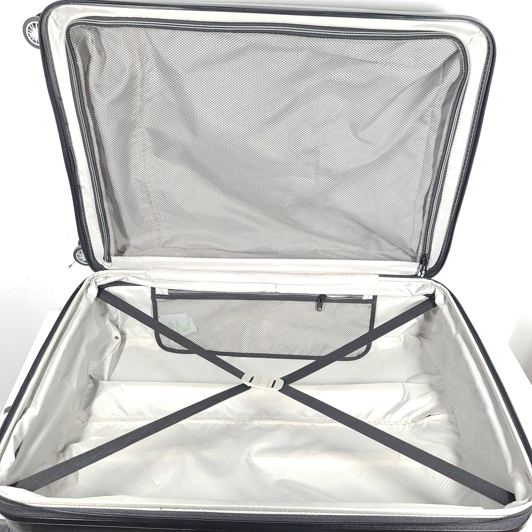 Samsonite 30" Hi-Fi Spinner Large Luggage Hardshell Light Expanding TSA Black