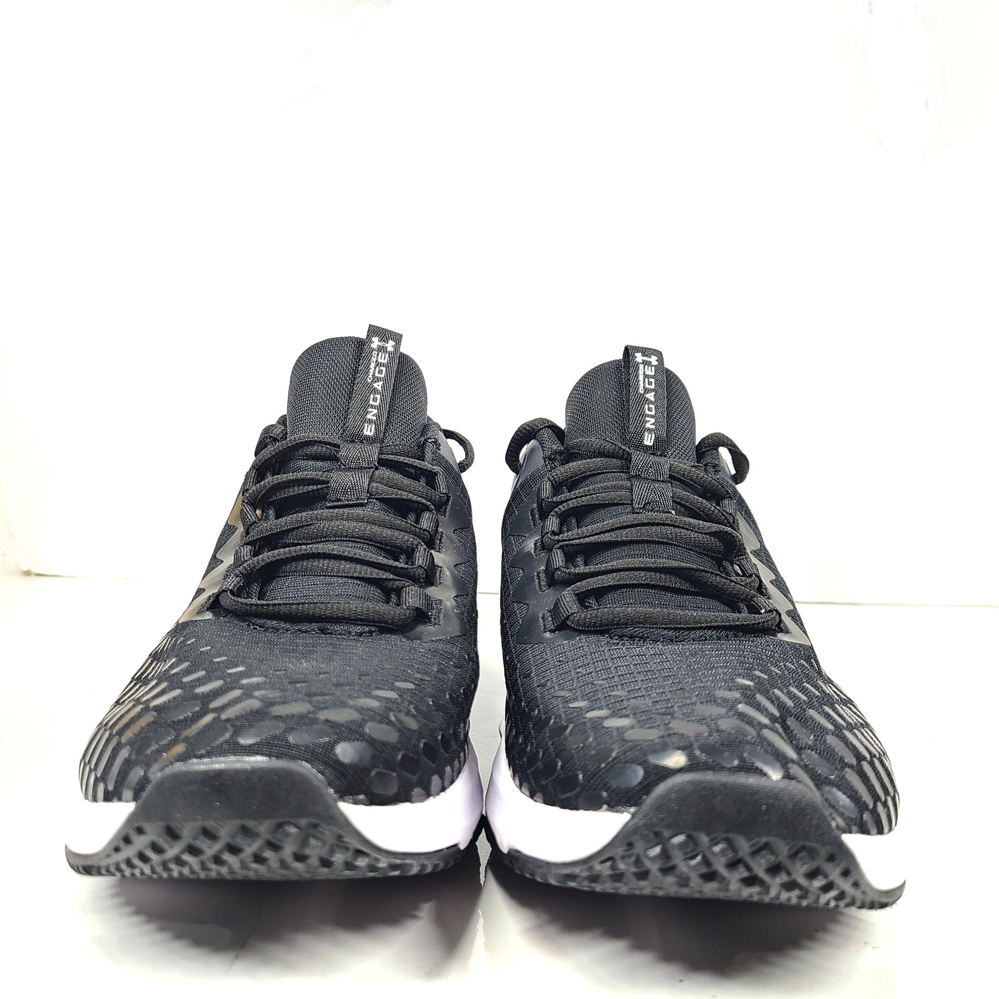 Under Armour Men's UA Charged Engage 2 Shoes Sneakers Black 3025527-001 9.5