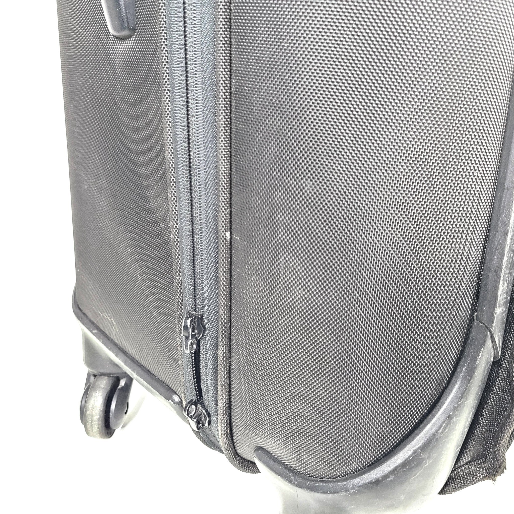 Tumi Alpha 31" Extra Large Extended Trip Spinner Luggage Suitcase Black READ!!