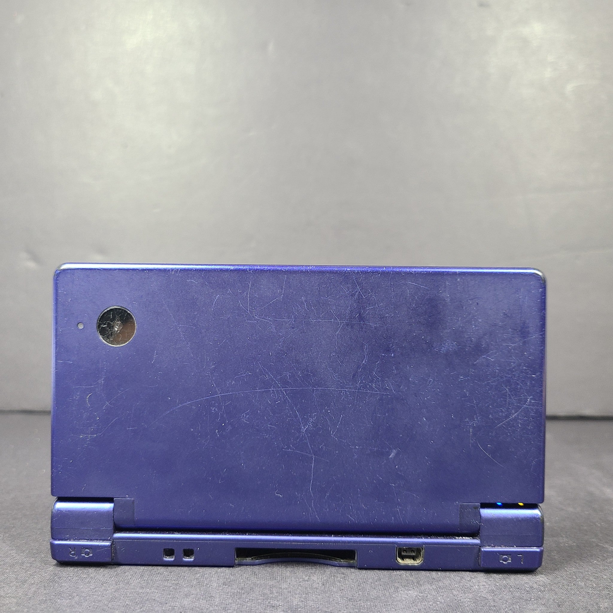 Nintendo DSi TWL-001 Blue Handheld Gaming System Console - No stylus