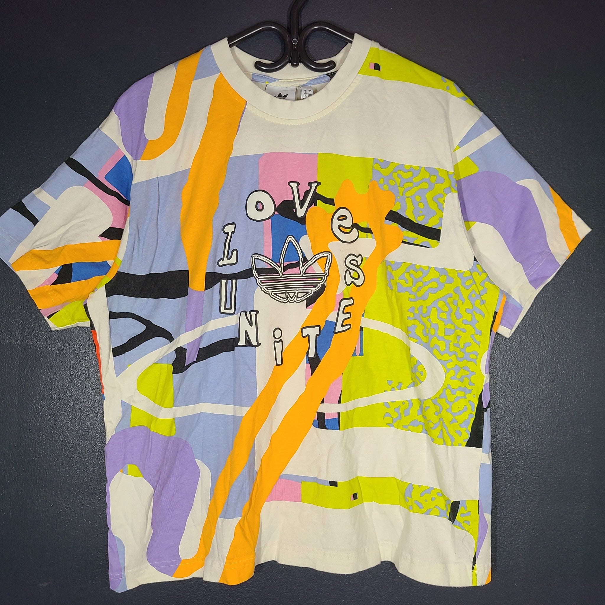adidas Unisex Love Unites Allover Print Tee T-Shirt H43968 Sz L