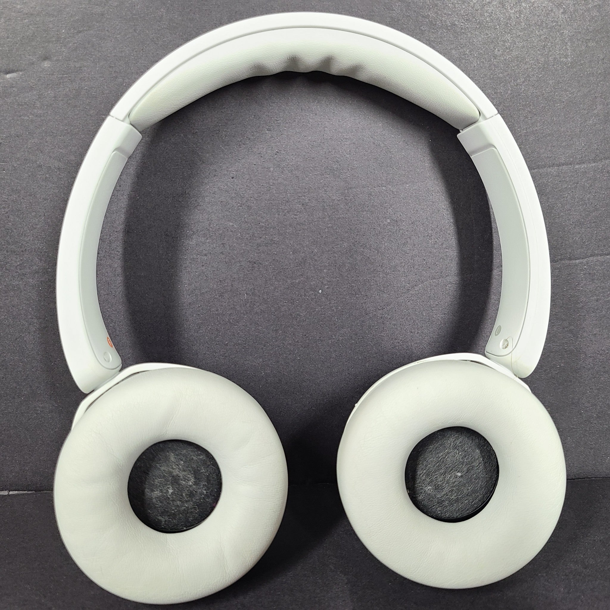 Sony WH-CH520 Wireless Bluetooth On the Ear Headphones - White