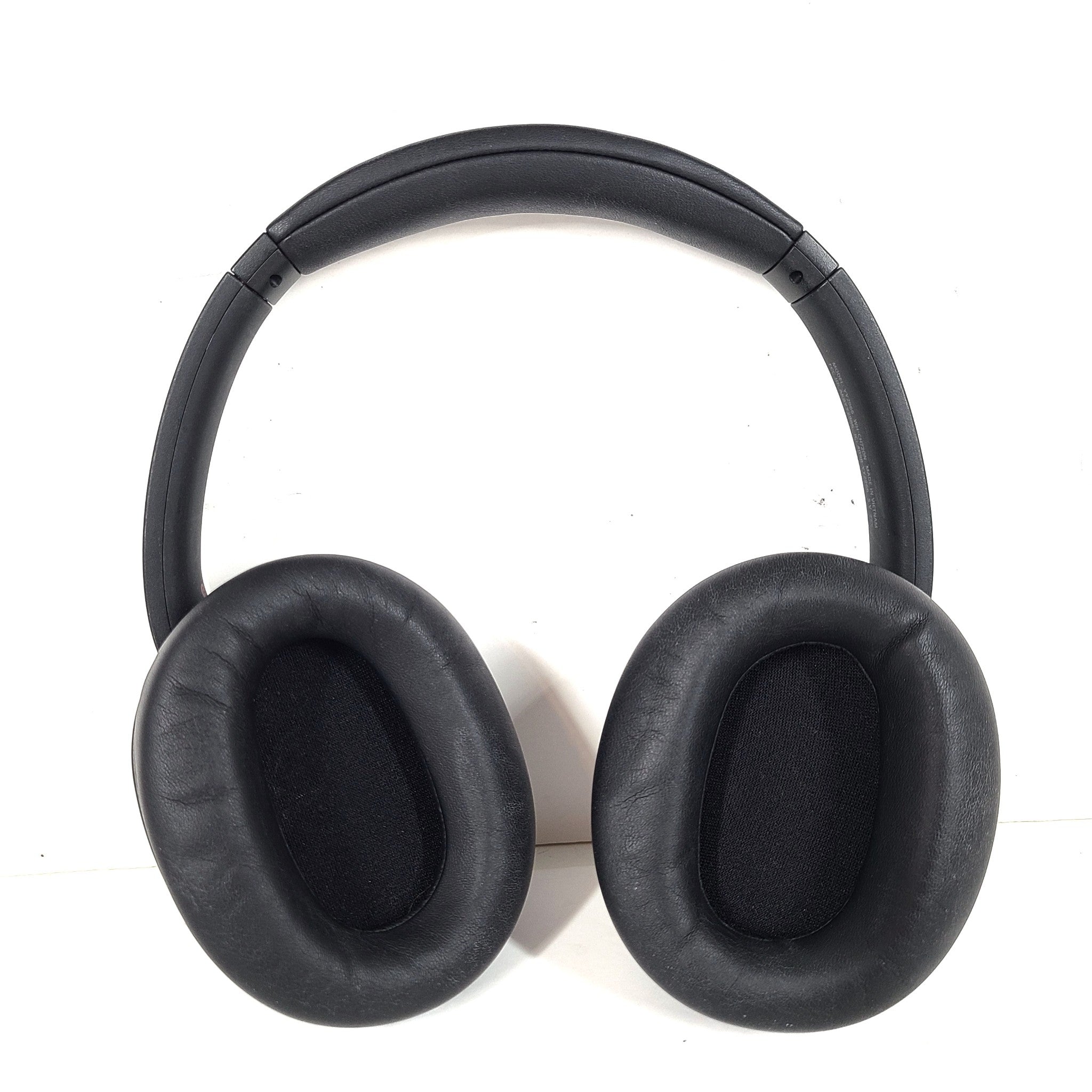 Sony WH-CH720N Wireless Noise-Canceling Over The Ear Headphones - Black