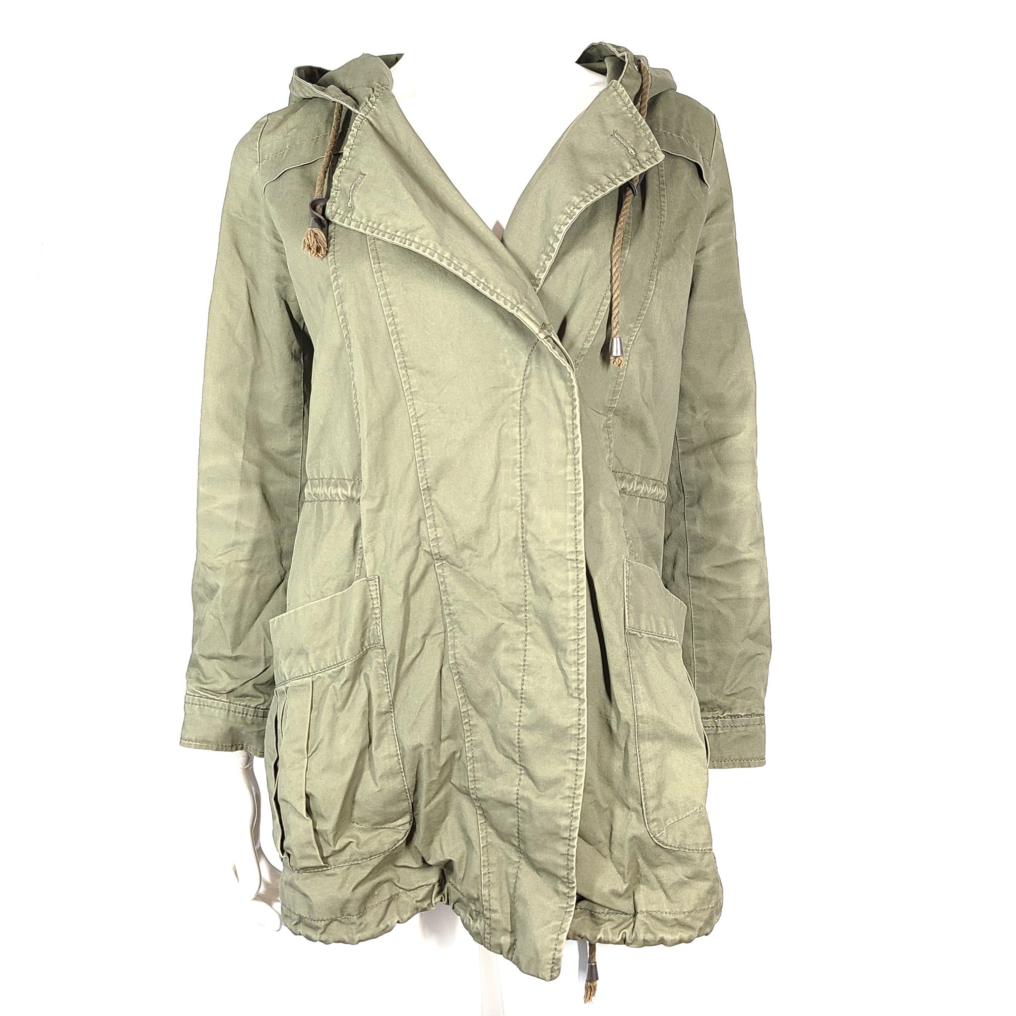 La Chapelle Sport Women's Hooded Light Jacket Olive Green Sz 36 (S)