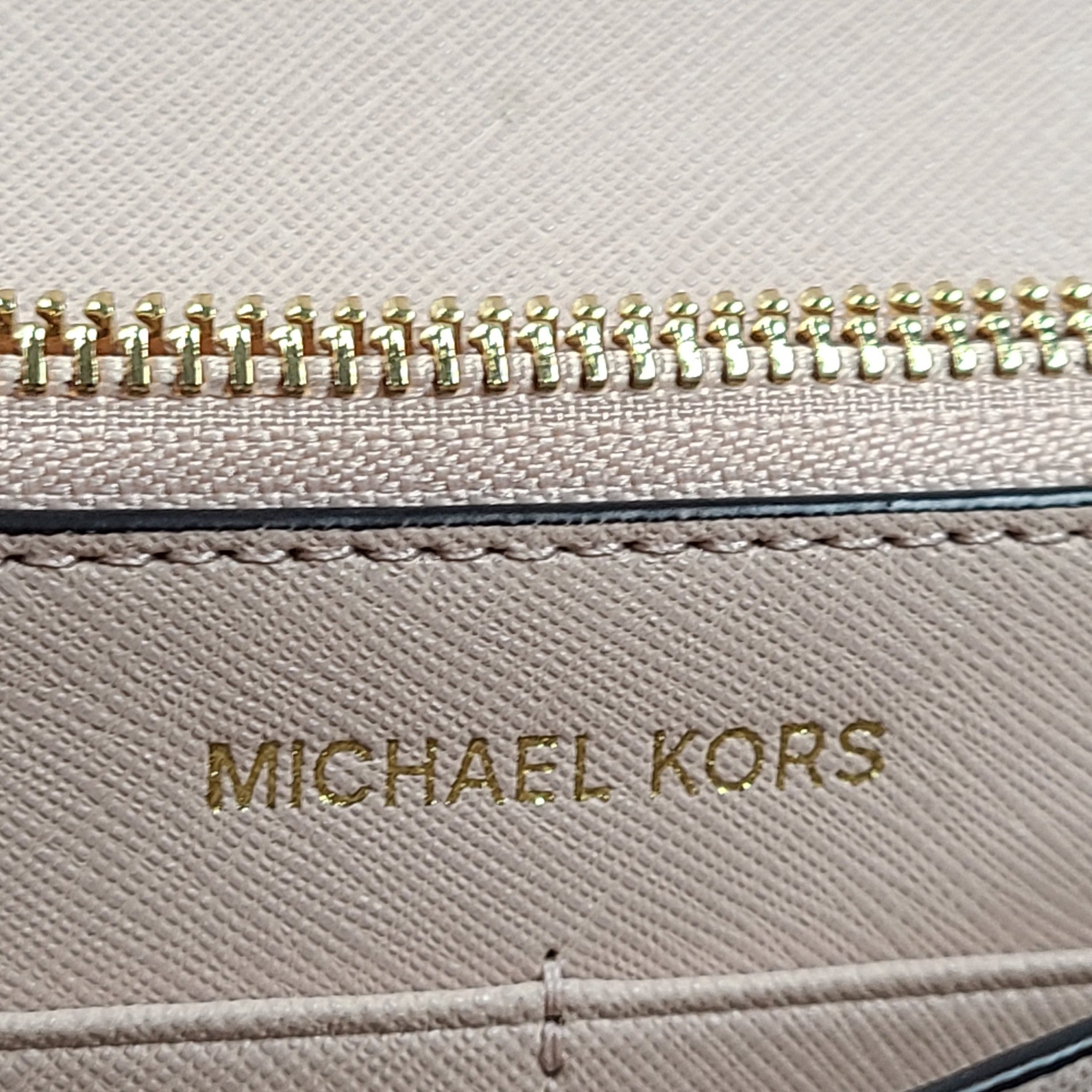 Michael Kors Saffiano Leather 3-in-1 Crossbody Leather Powder Pink