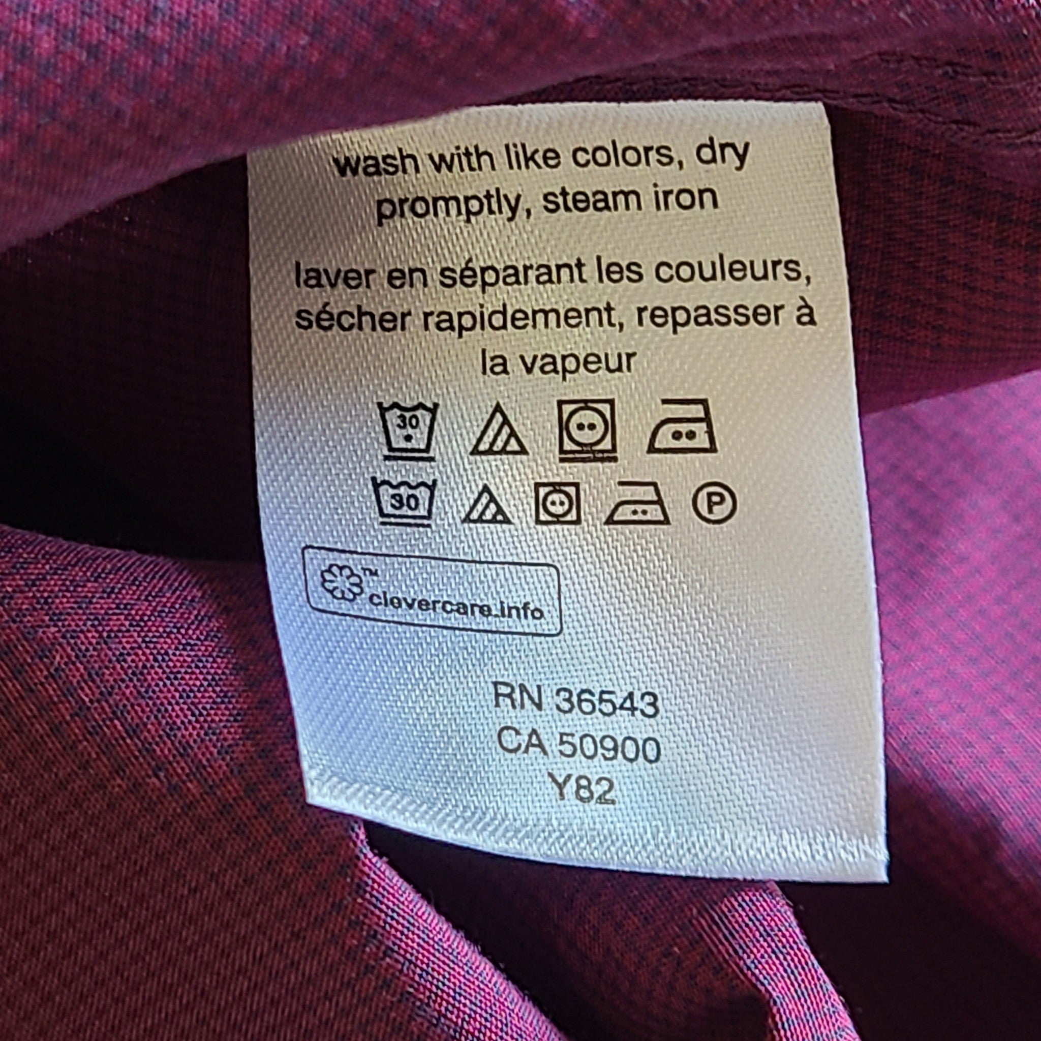 Michael Kors Men's Slim Fit Sweat Wicking Button Up Dress Shirt Purple Size M