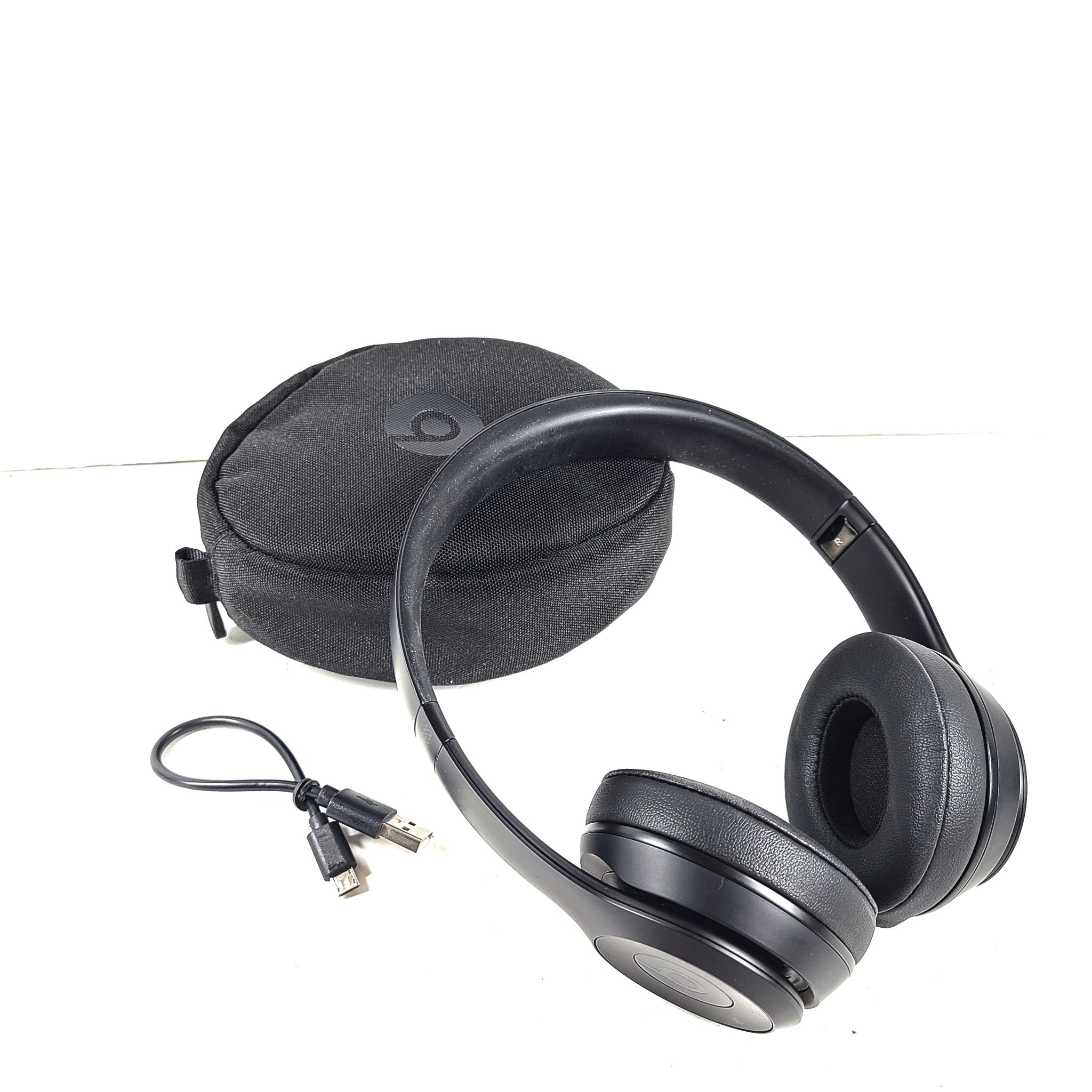 Beats by Dr. Dre Beats Solo3 Wireless On-Ear Headphones A1796 - Matte Black