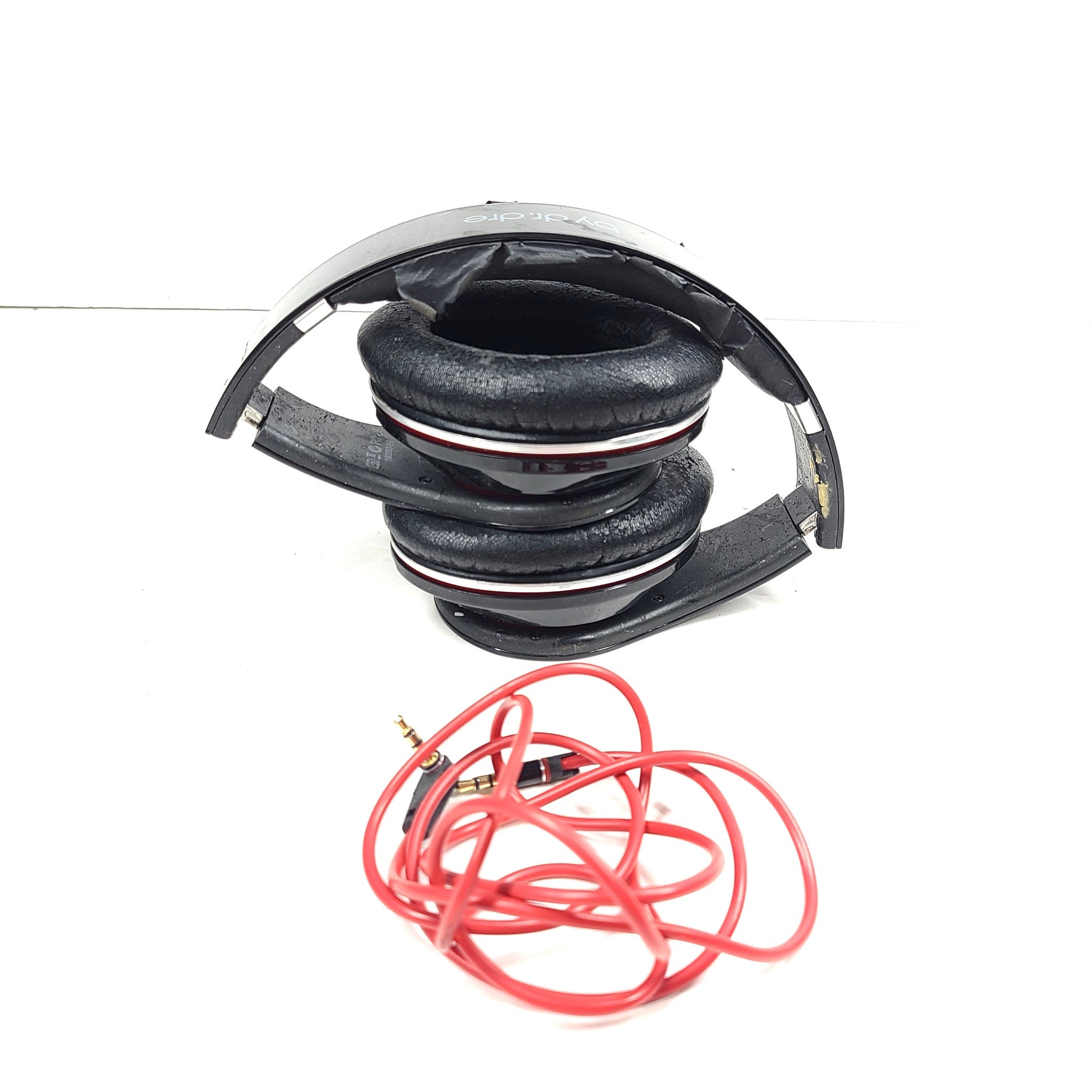 Beats Studio Headband Wired Headphones by Dr. Dre - Black READ