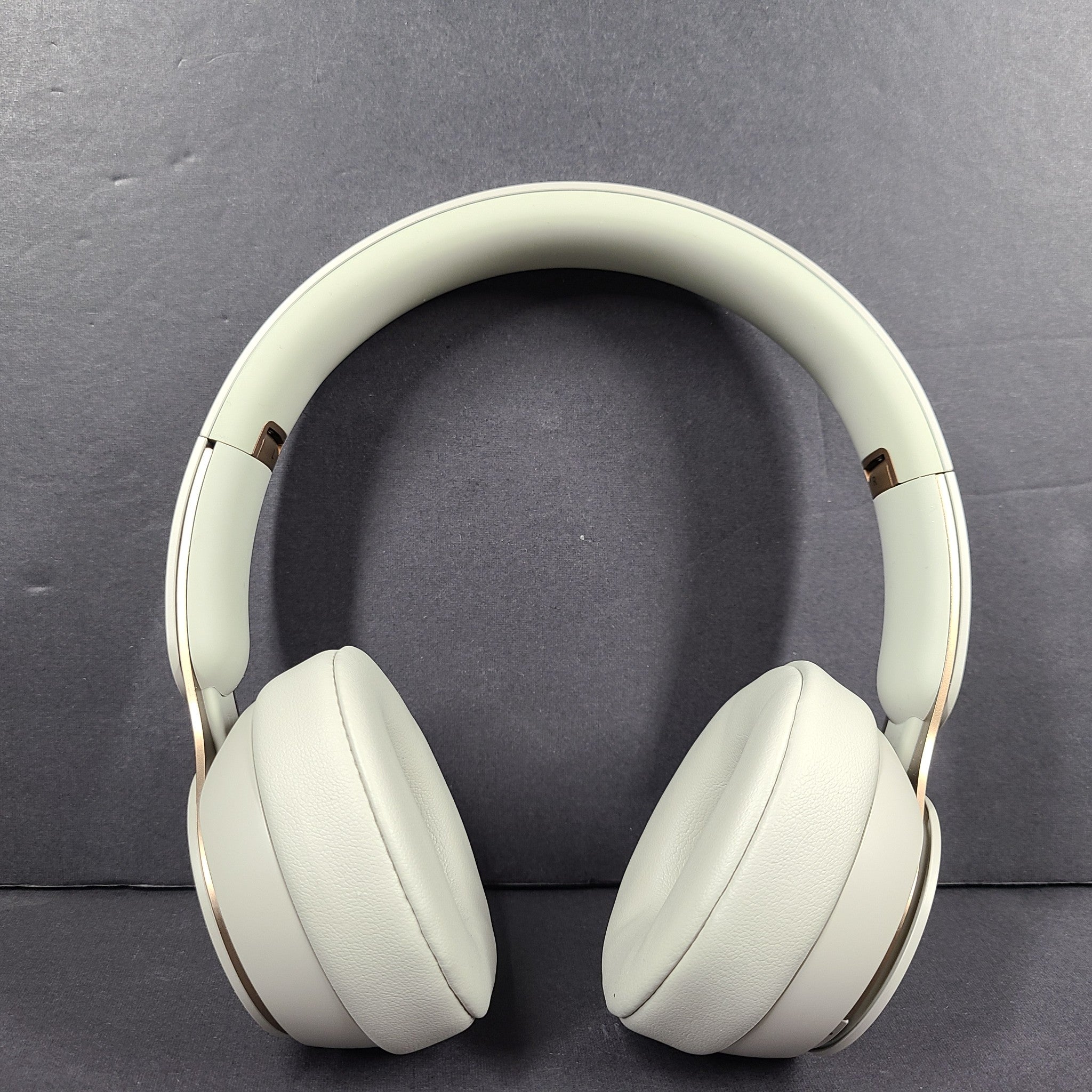 Beats By Dr. Dre Solo Pro Wireless Noise Cancelling Headphones A1881 Gray