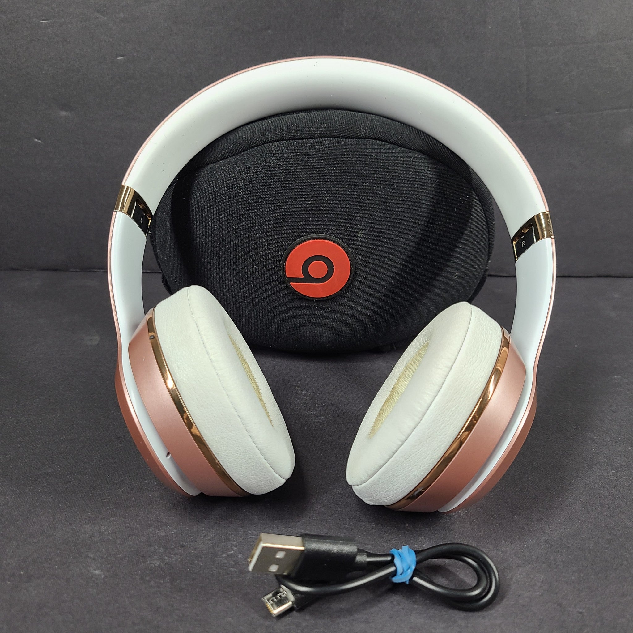 Beats by Dr. Dre Beats Solo3 On-Ear Wireless Headphones A1796 - Rose Gold