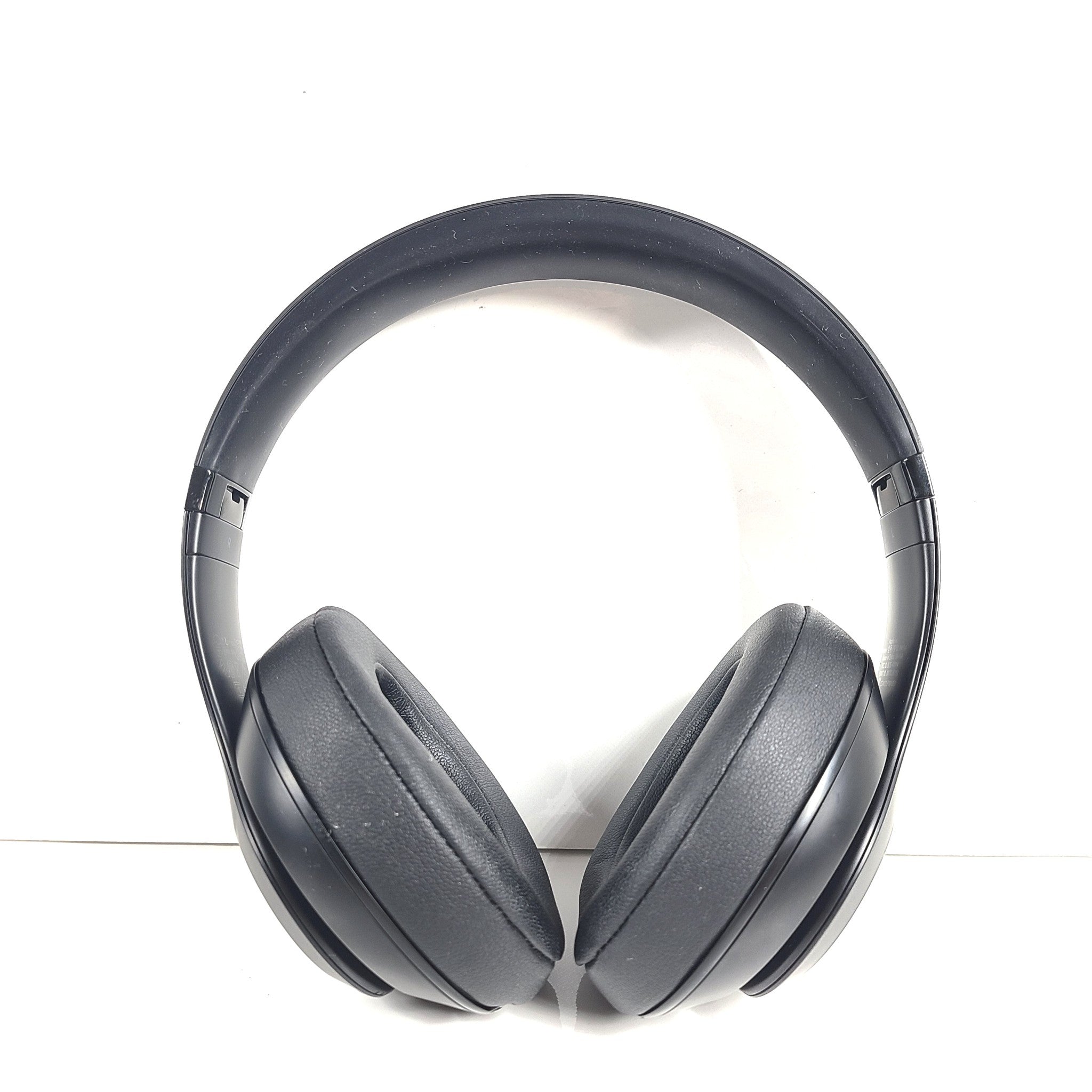 Beats by Dr. Dre Studio3 Over the Ear Wireless Bluetooth Headphones A1914  Black