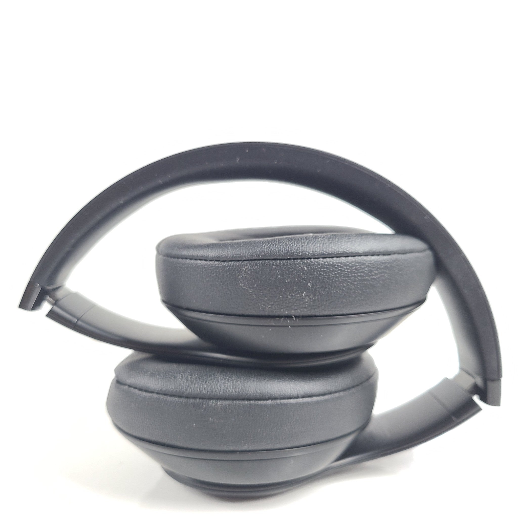 Beats by Dr. Dre Studio3 Over the Ear Wireless Bluetooth Headphones A1914  Black