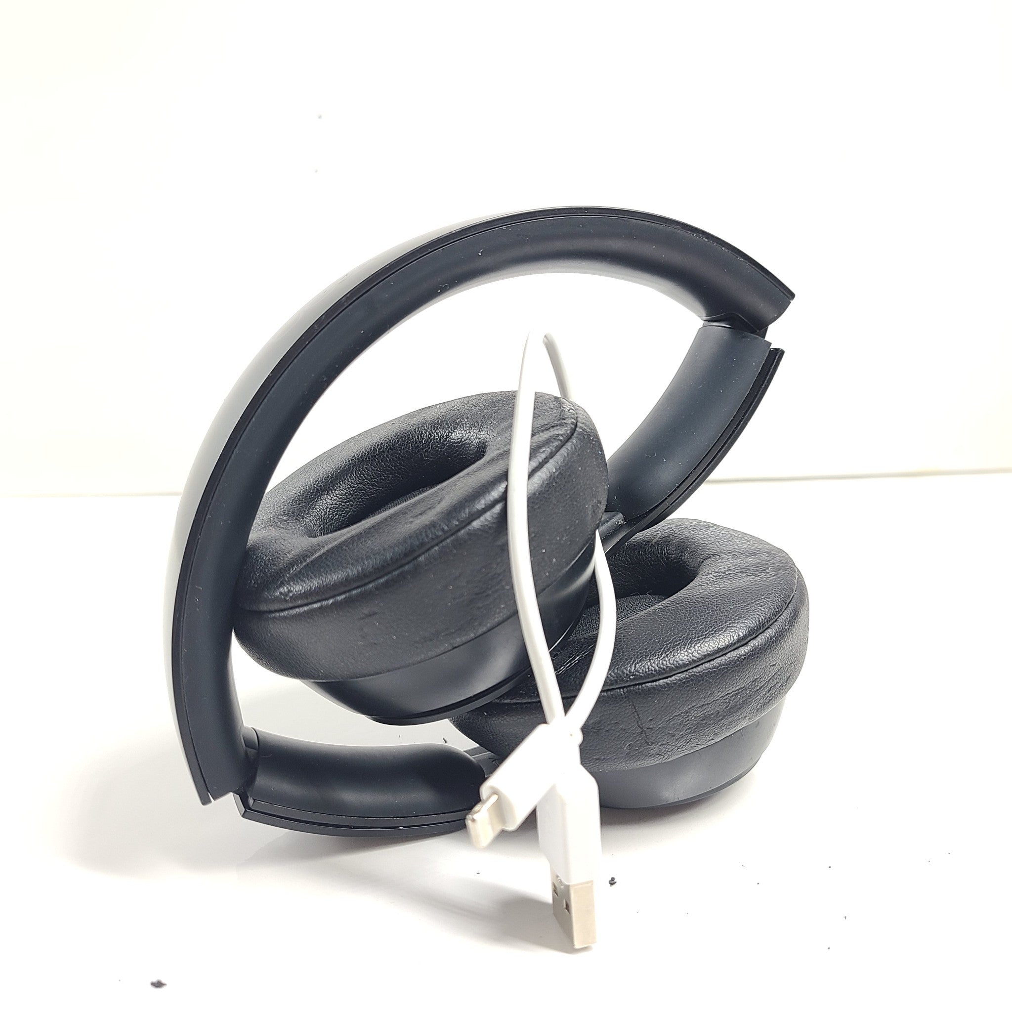 Beats By Dr. Dre Solo Pro Wireless Noise Cancelling Headphones Black A1881 READ