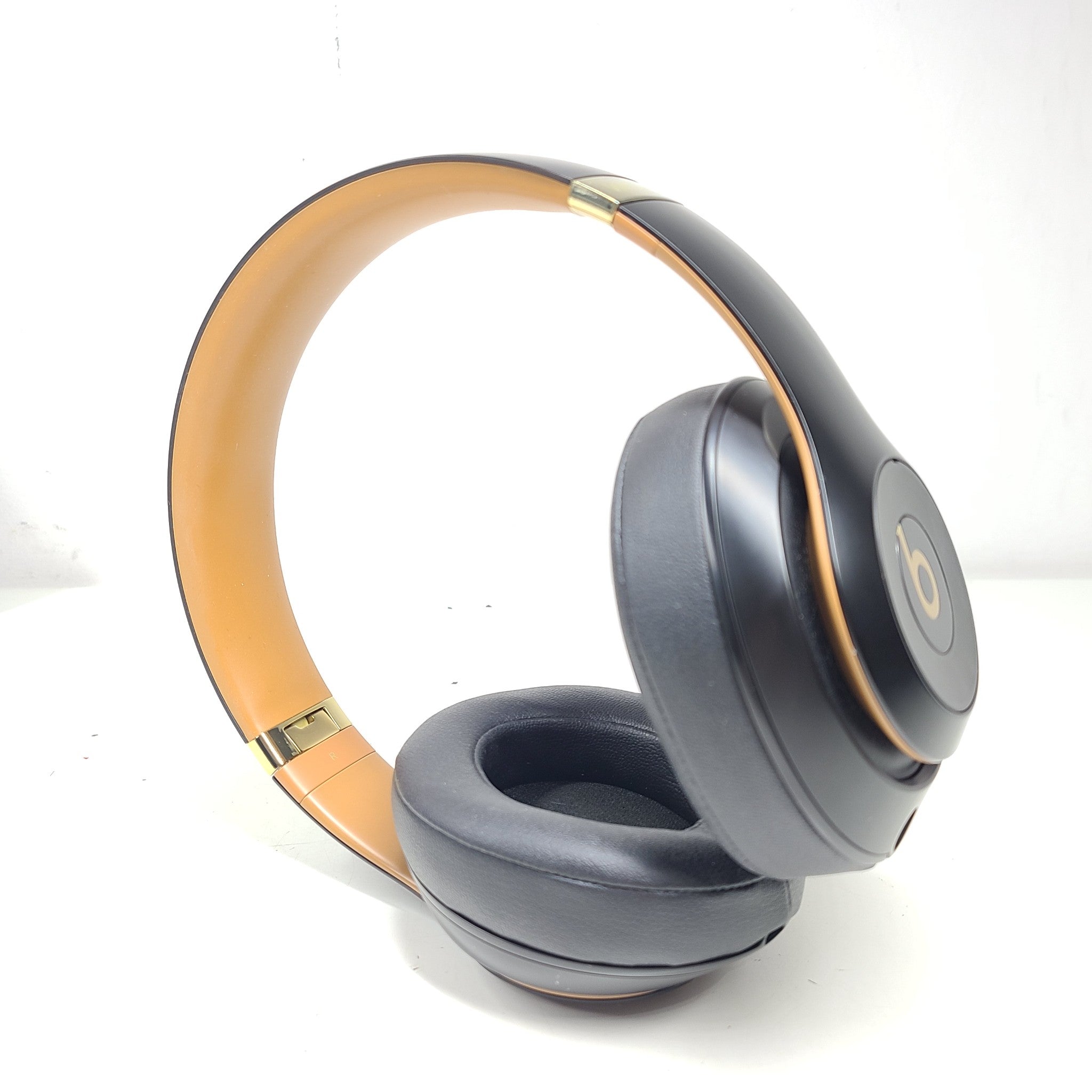 Beats By Dre Studio 3 Wireless Bluetooth Over-Ear Headphones Brown GRADE A