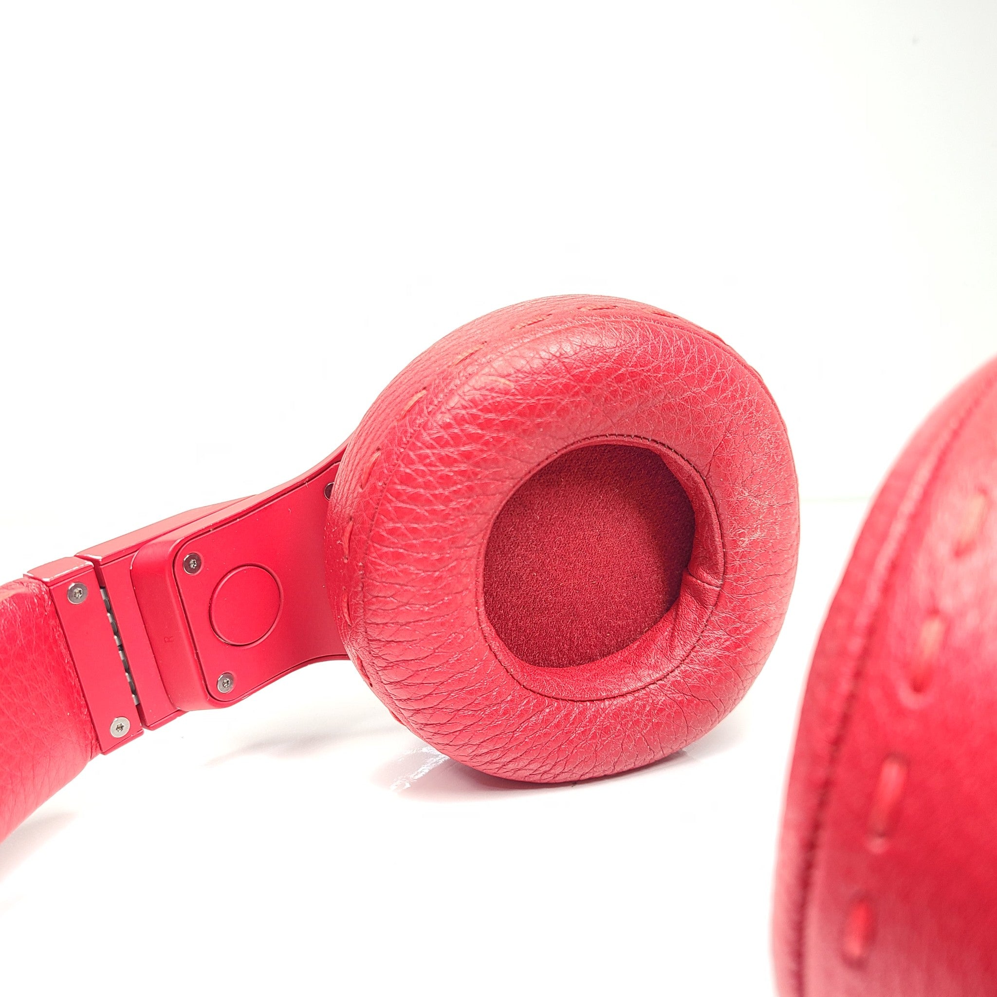 Fendi x Beats by Dre Beats PRO Headphones Leather Over-Ear Wired - Red