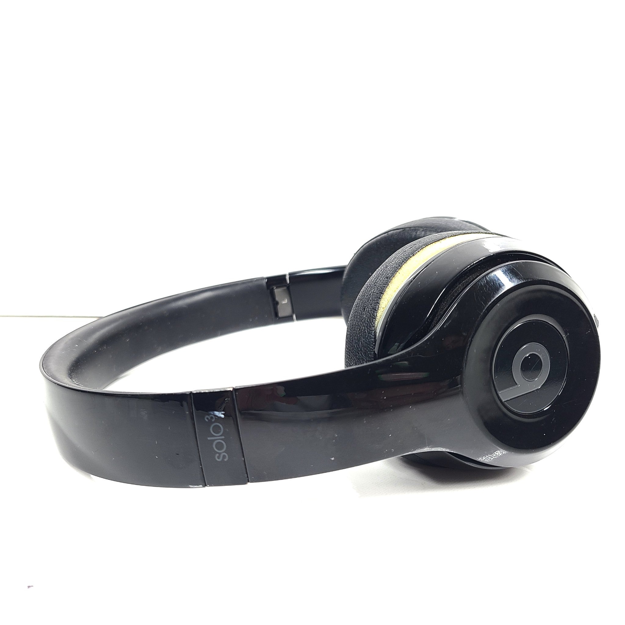 Beats by Dr. Dre Solo3 On-Ear Headphone A1796 Wireless - Gloss Black READ