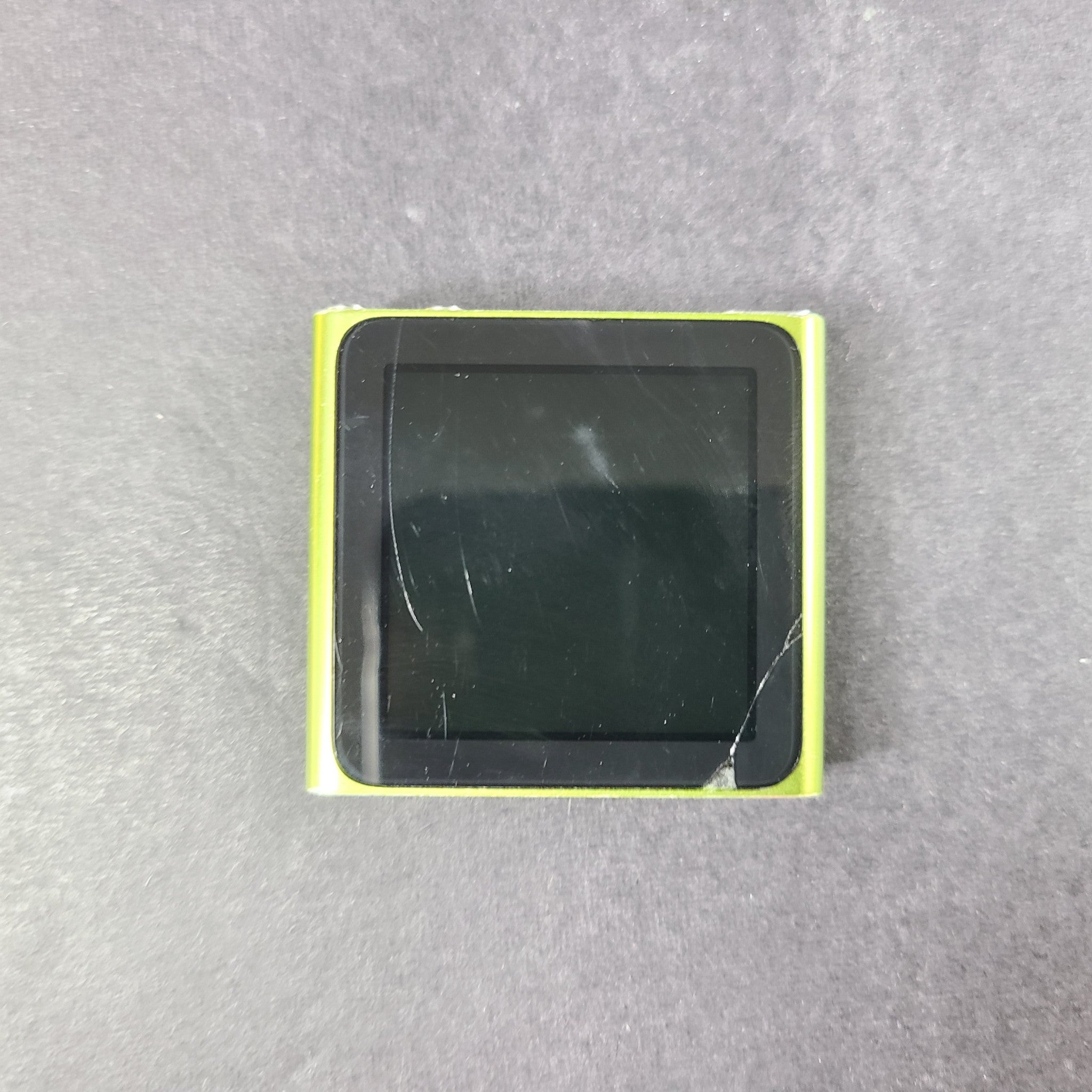 Apple iPod nano 6th Generation Green (8 GB) MP3 Media Player READ