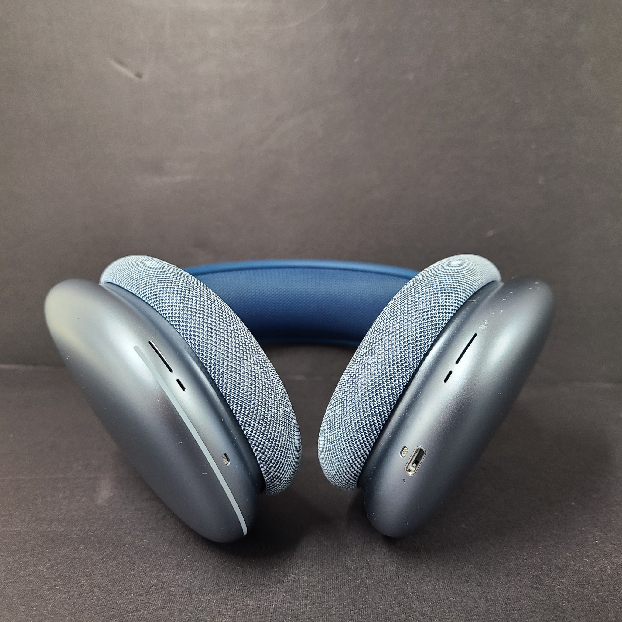 Apple AirPods Max A2096 Wireless NC Bluetooth Headphones Blue no case READ!