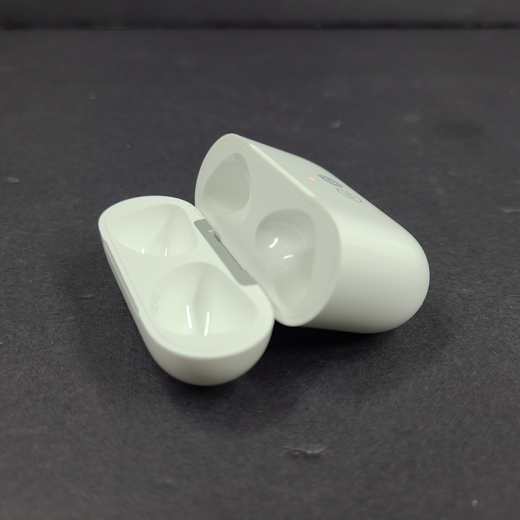 Original Apple Airpods 3rd Generation Charging Case Replacement A2897 X1