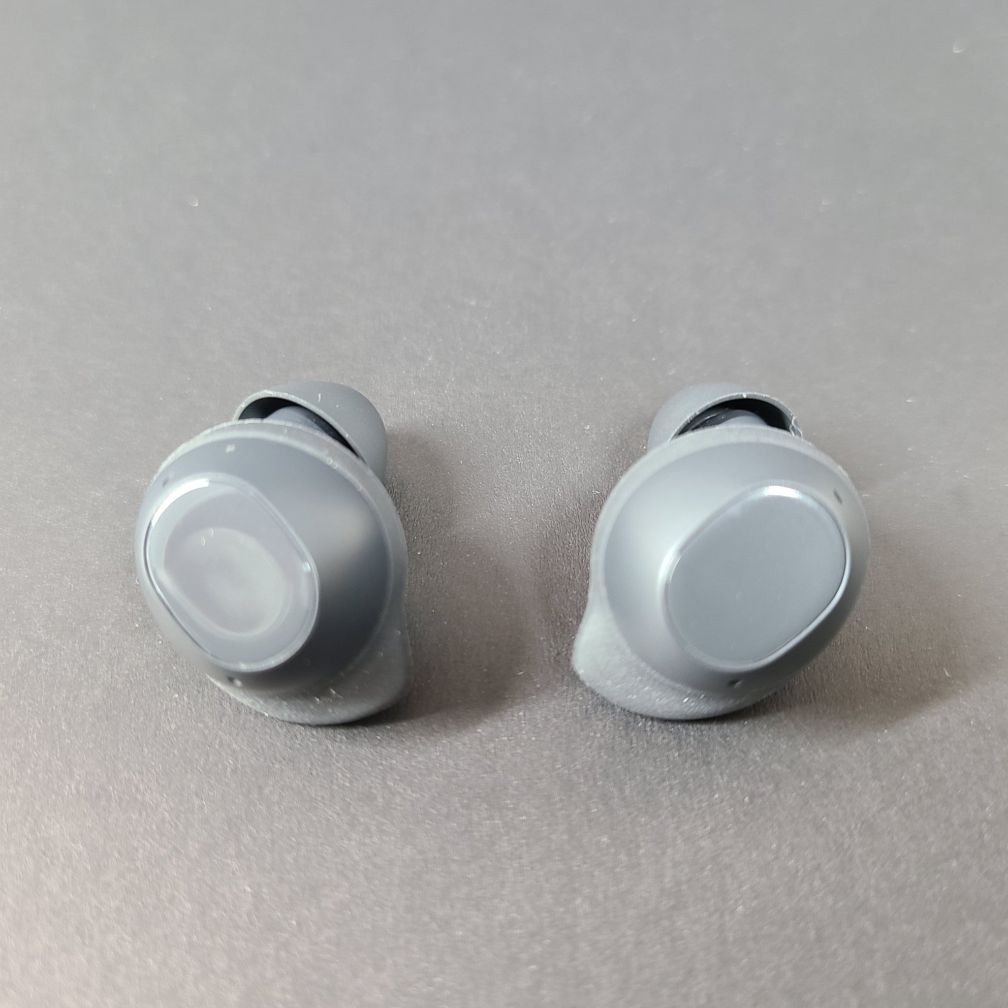 Samsung Galaxy Buds FE SM-R400N Wireless Earbud Headphones Graphite VN