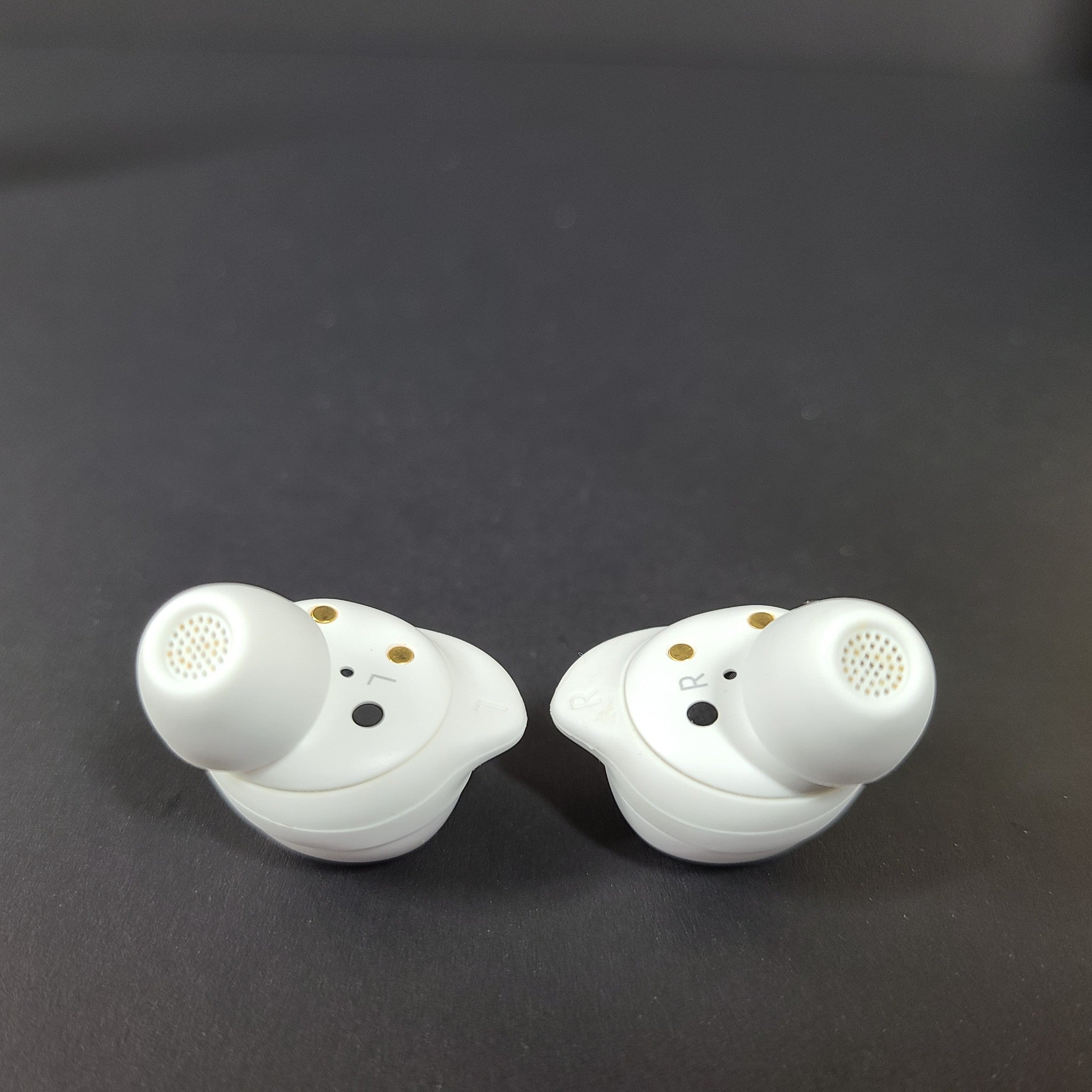 Samsung Galaxy Buds FE SM-R400N Wireless Earbud Headphones White