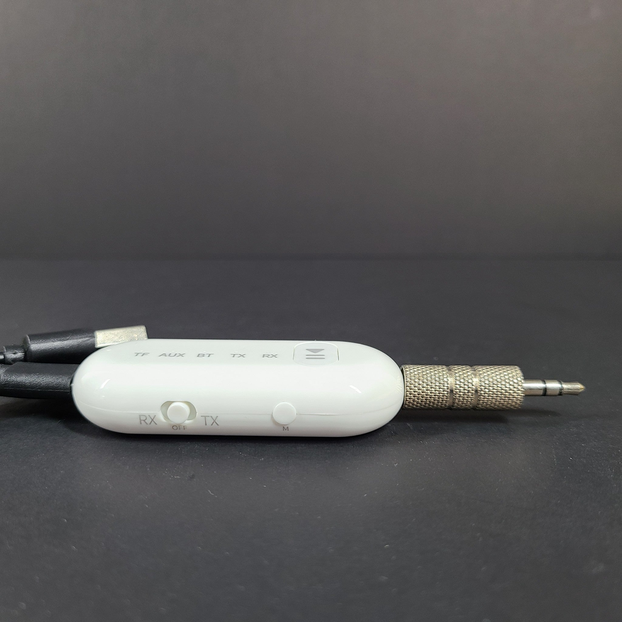 Generic In-Flight Wireless Bluetooth Transmitter Receiver GR05