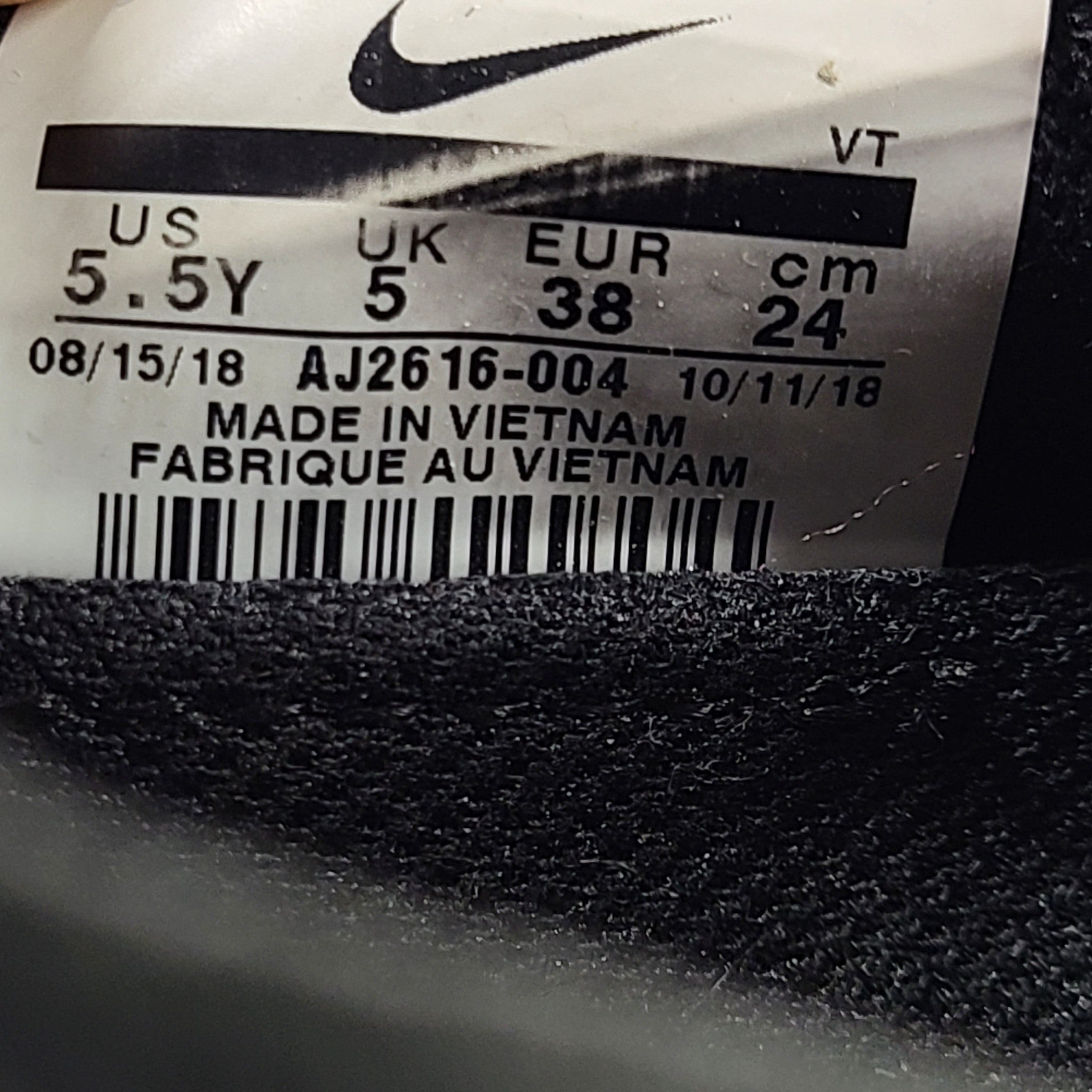 Nike Kids' Air VaporMax 2019 GS Sneakers AJ2616-004 Black Metallic Gold Sz 5.5Y