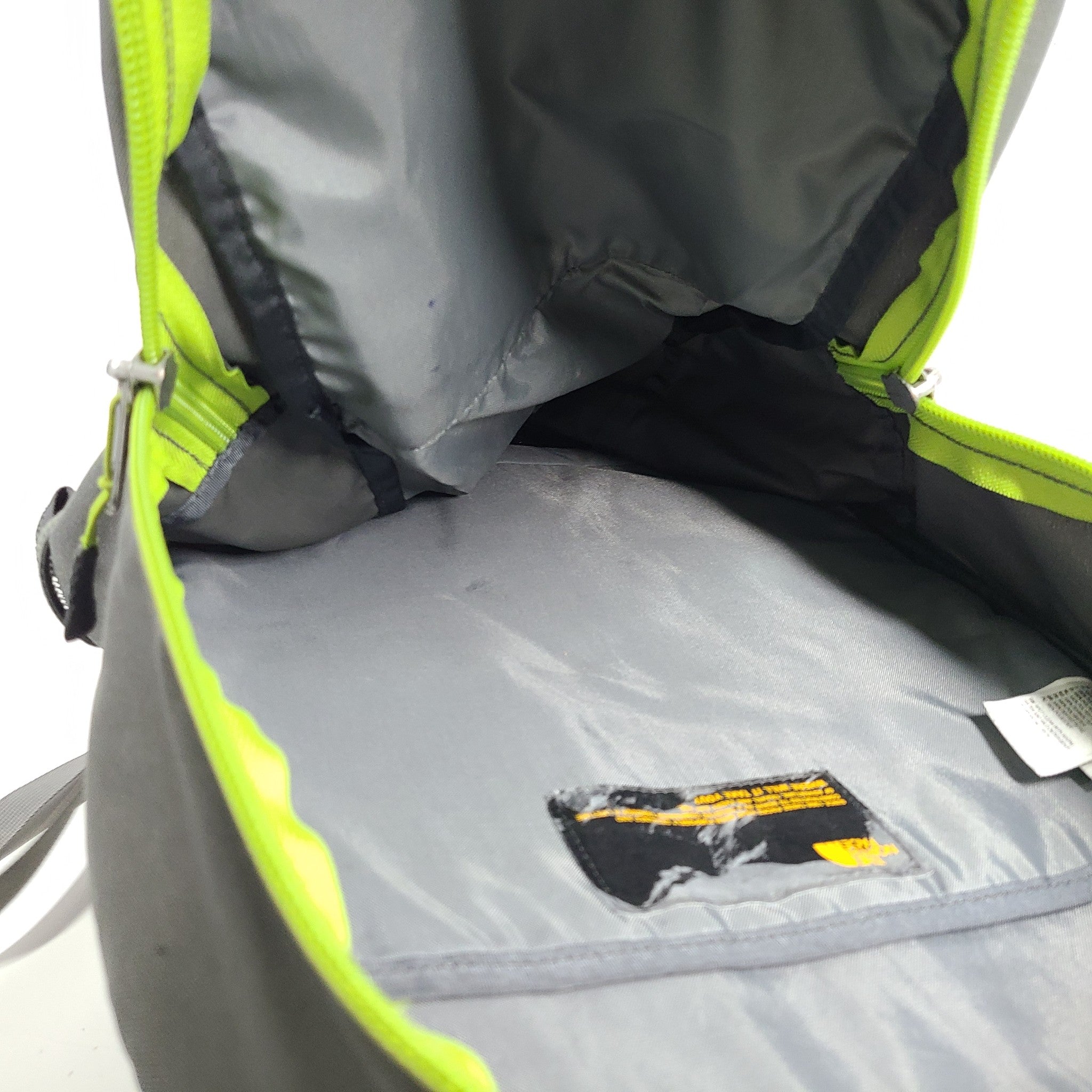 The North Face TNF Women's Jester Backpack Hiking Laptop NF00CHJ4 Gray 22L