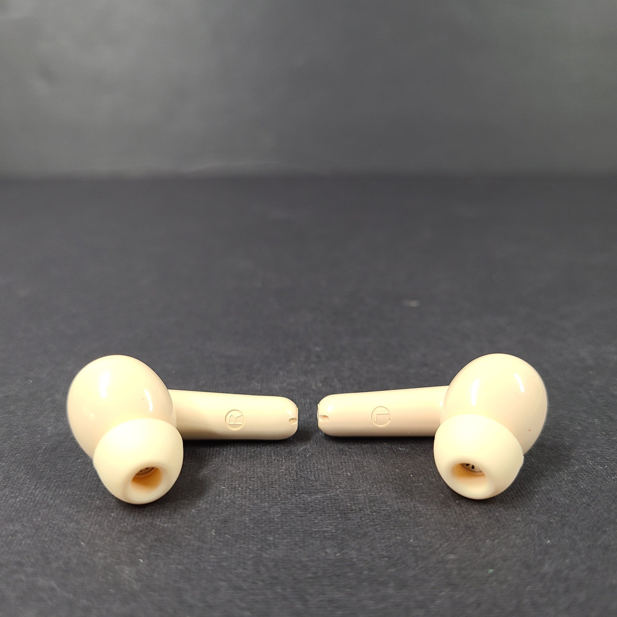 Monster N-Lite 203 AirLinks MH22163 Wireless Earbuds Bluetooth Headphones GOLD