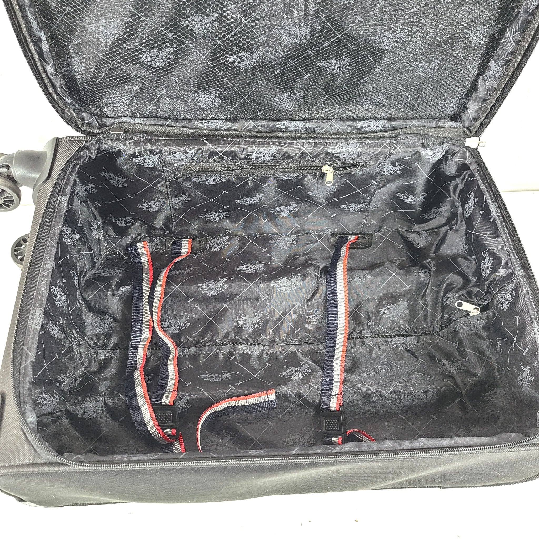 IT Luggage Divinity II 22" Spinner Carry On Luggage Expandable Black Rose Gold