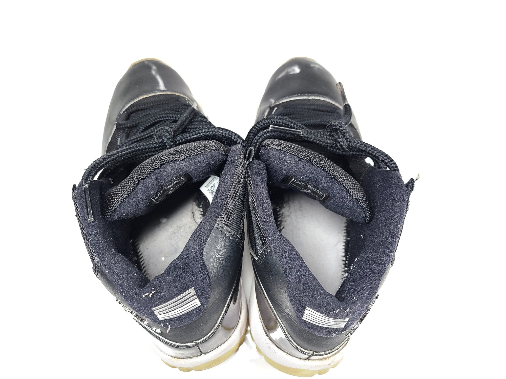 Nike Women's Air Jordan 11 Retro Sneakers AR0715-011 Jubilee Black Sz 10 READ