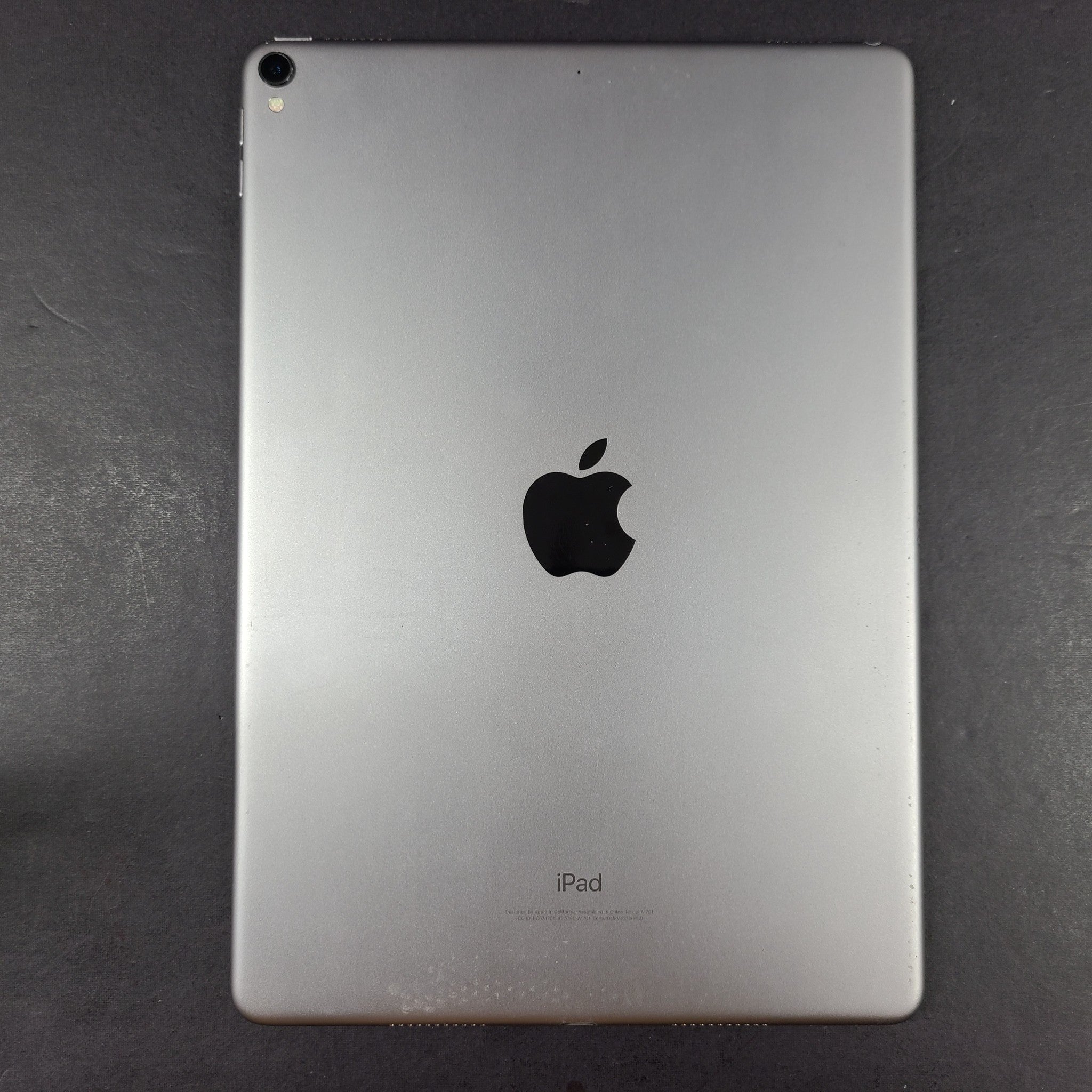 Apple iPad Pro 10.5" 256GB Wi-Fi 10.5in Space Gray A1701 - Unlocked SPOT