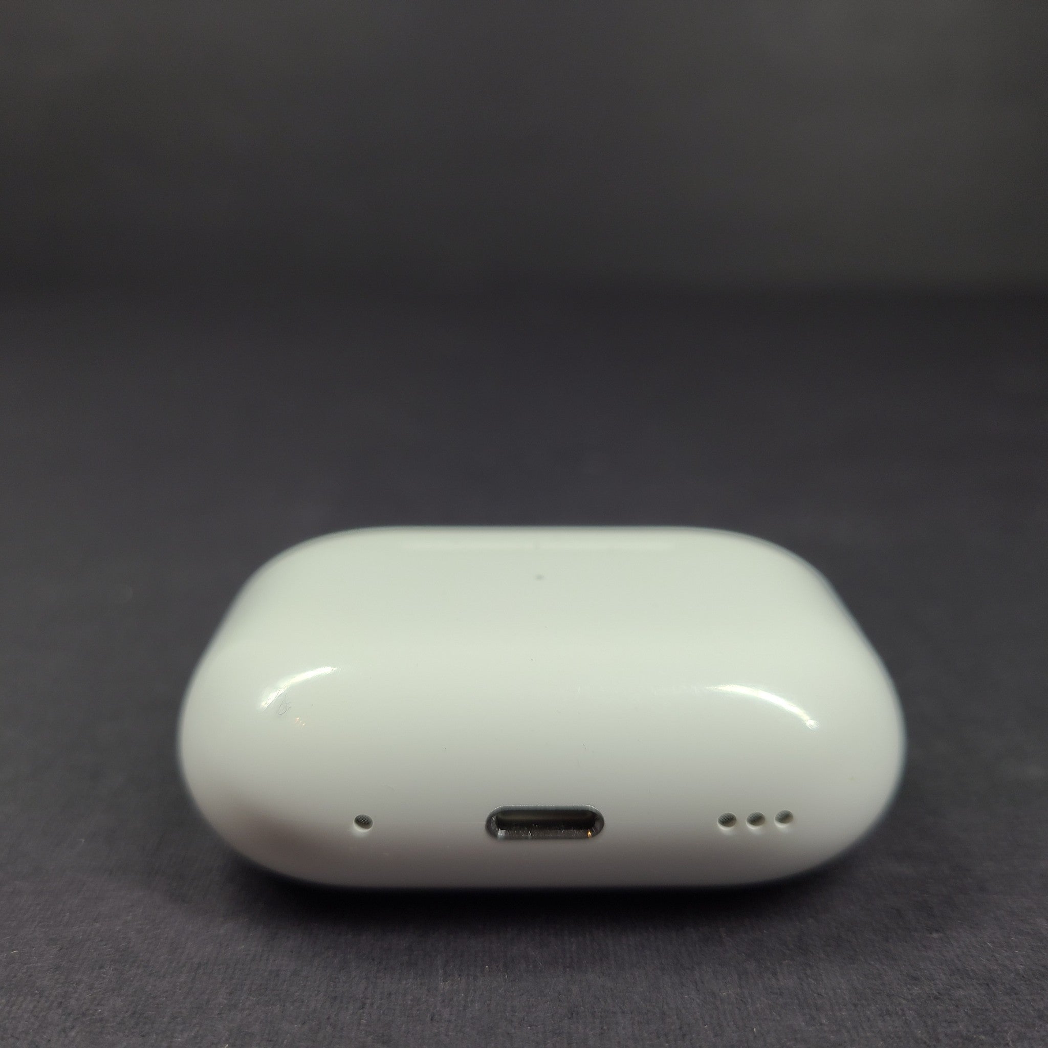 Apple AirPod Pro 2nd Gen Charging Case MagSafe LIGHTNING A2700 100% OEM 1FVB CN