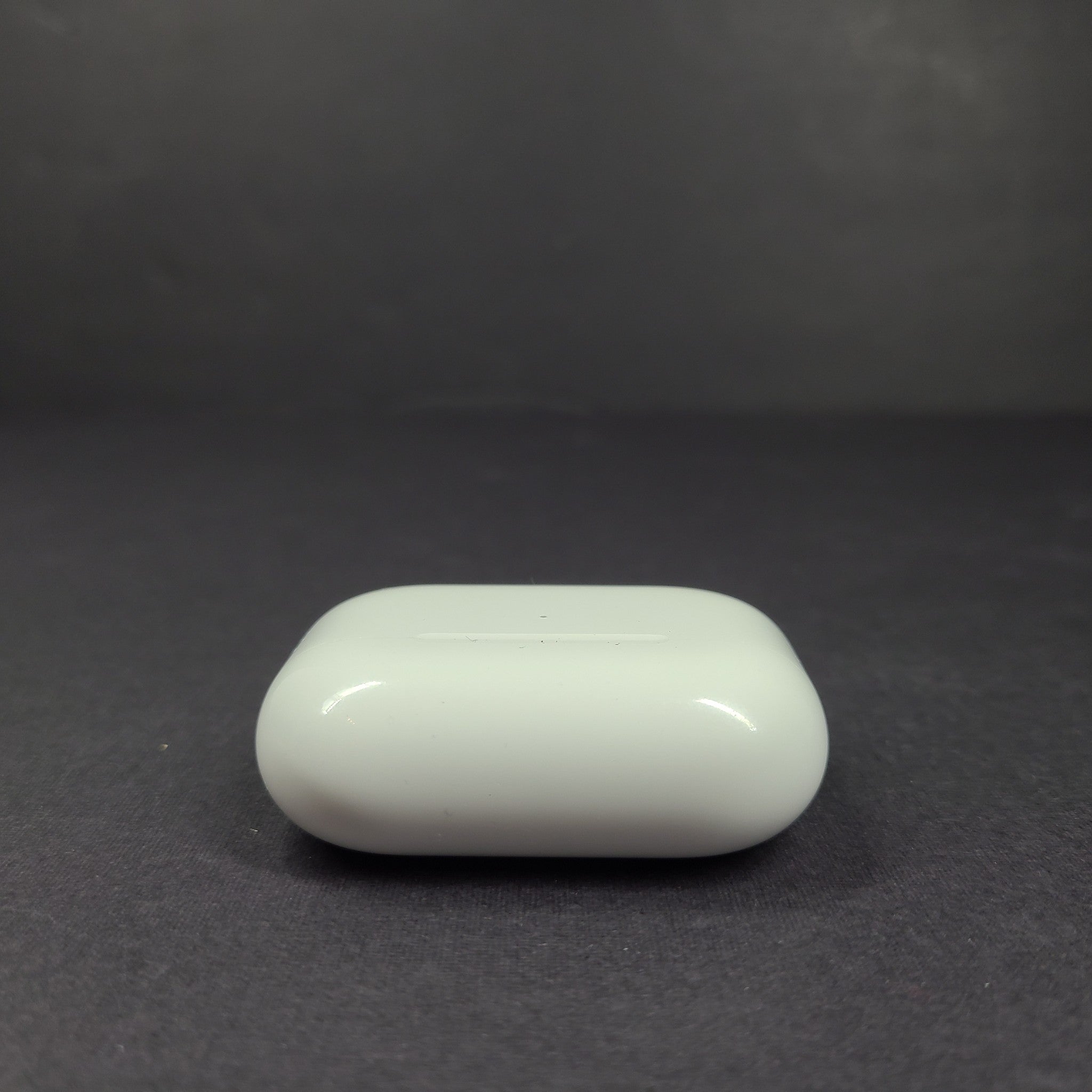 Apple AirPod Pro 2nd Gen Charging Case MagSafe LIGHTNING A2700 100% OEM 1FVB CN