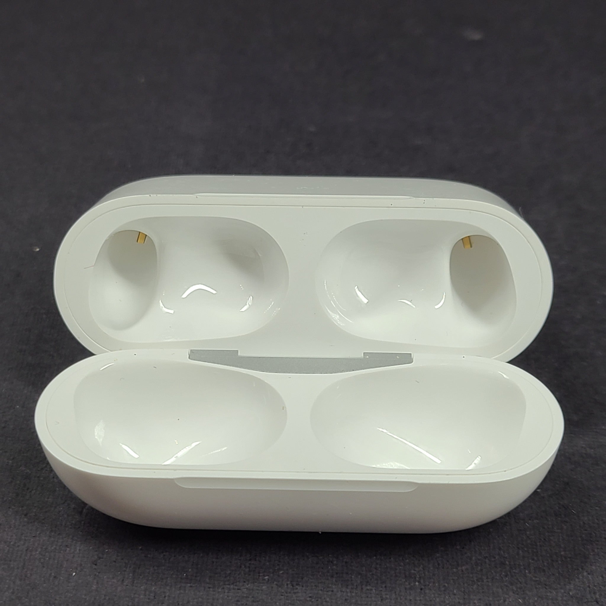 Apple AirPod Pro 2nd Gen Charging Case MagSafe LIGHTNING A2700 100% OEM 1FVB VN