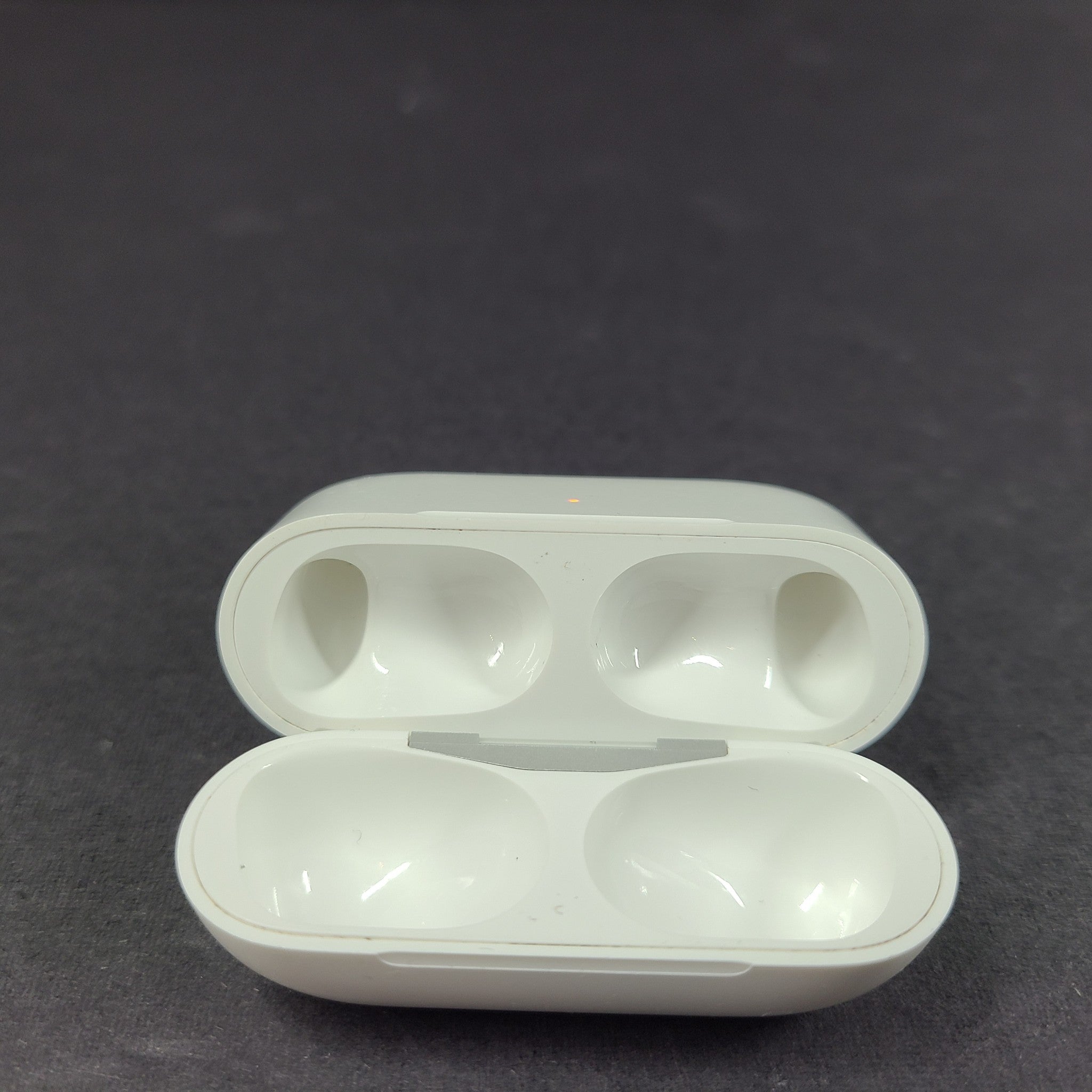 Apple Airpods Pro 1st Gen Charging Case Wireless A2190 Original Apple 8SDW VN