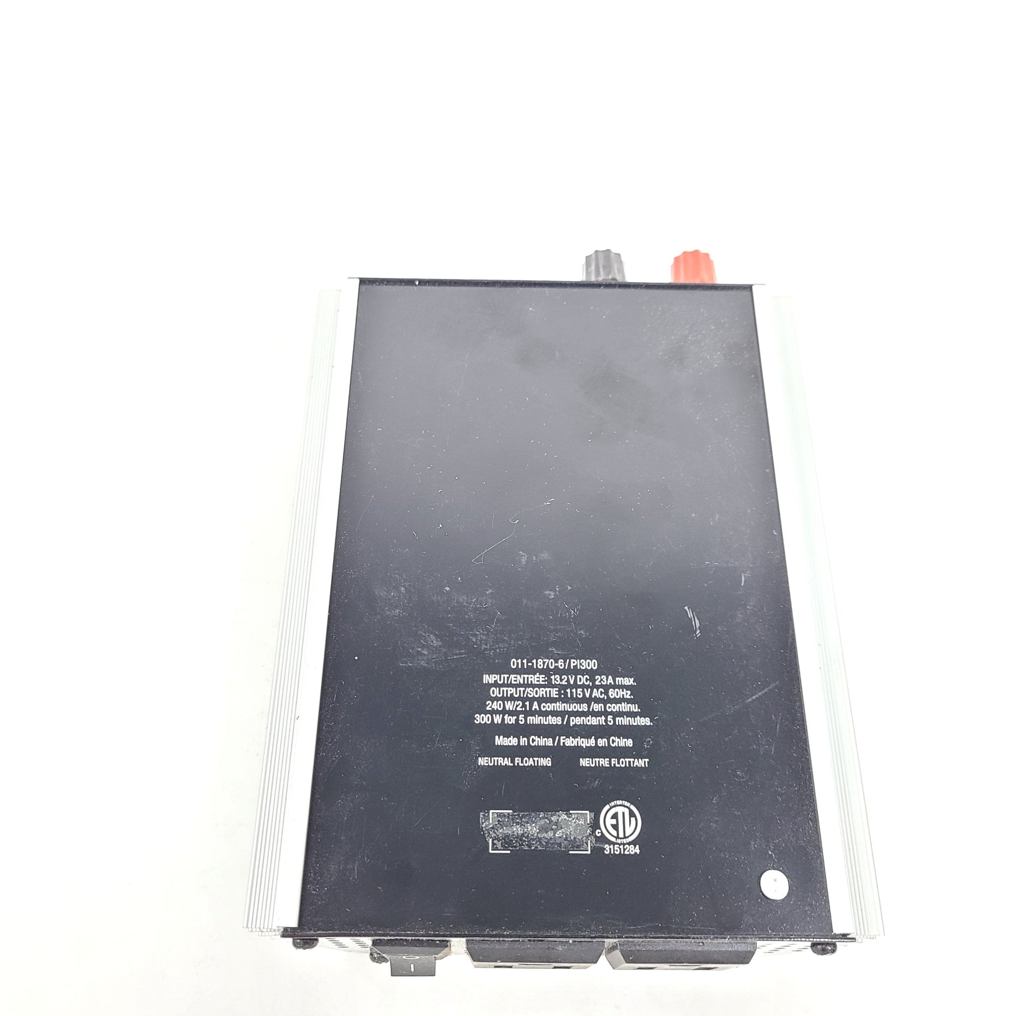 Motomaster Eliminator Mobile Power Inverter 300W 011-1870-6