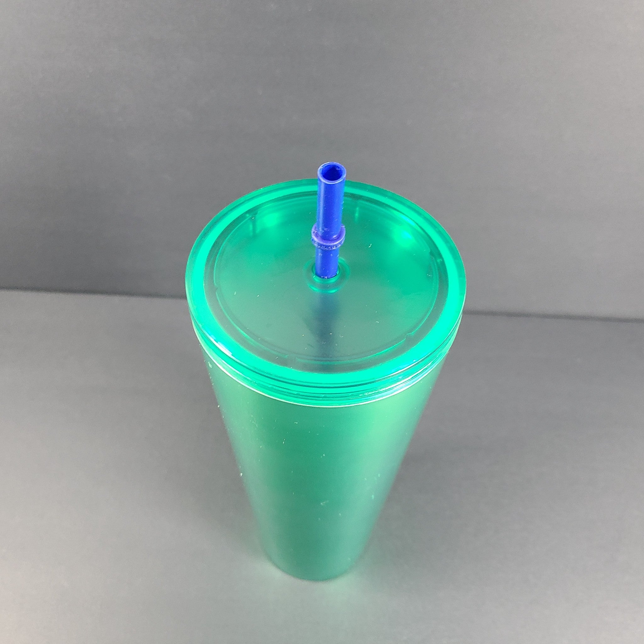 Starbucks Summer 2022 Reflective Fame Lime Green 24oz Venti Tumbler Cold Cup