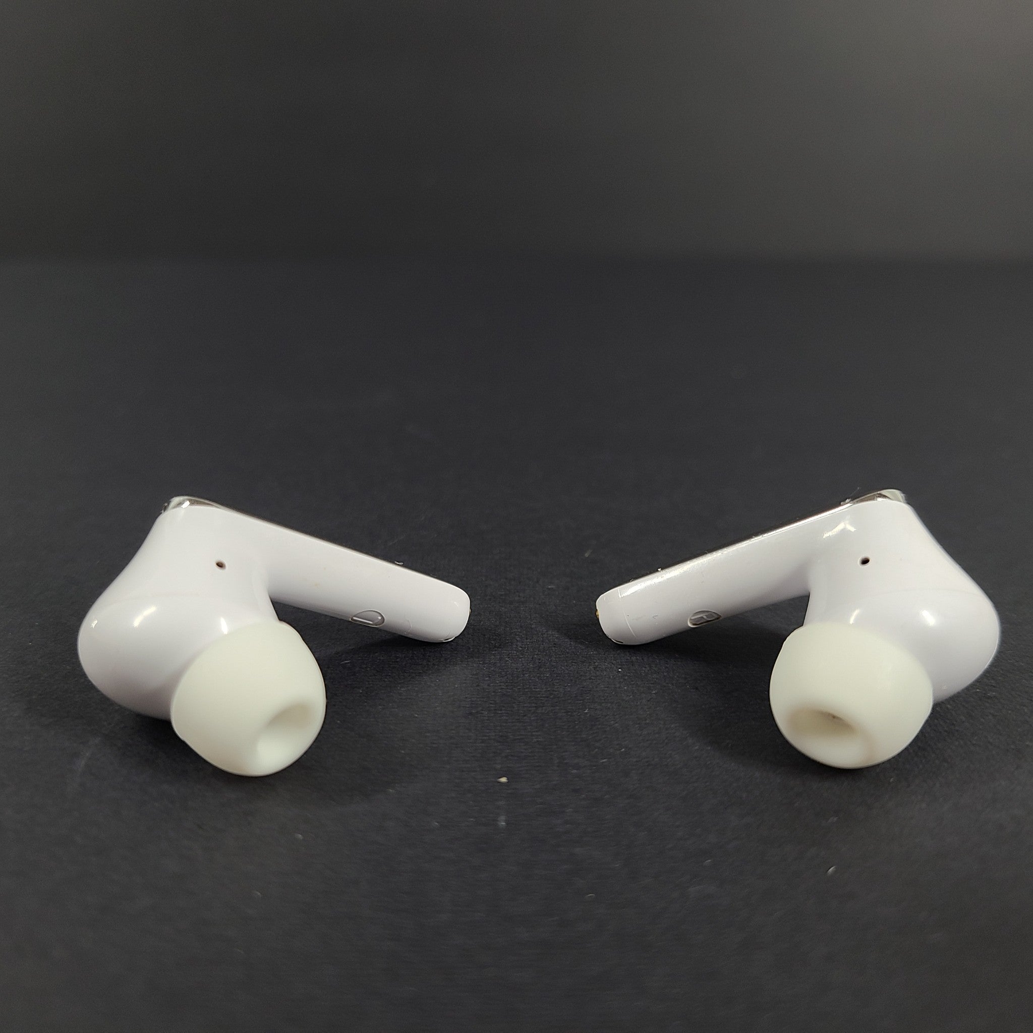 Monster N-Lite 203 AirLinks MH22163 Wireless Earbuds Bluetooth Headphones SILVER