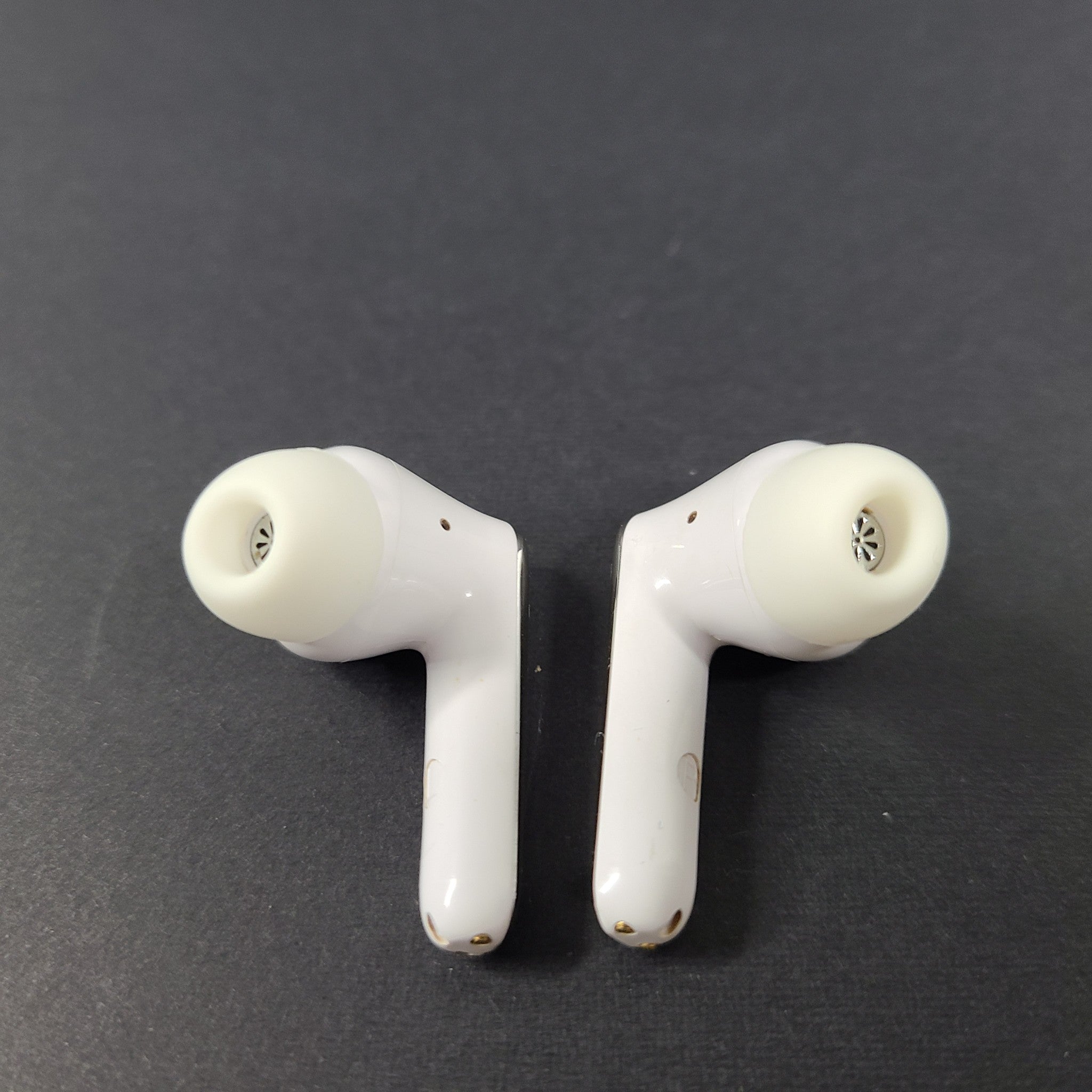 Monster N-Lite 203 AirLinks MH22163 Wireless Earbuds Bluetooth Headphones SILVER