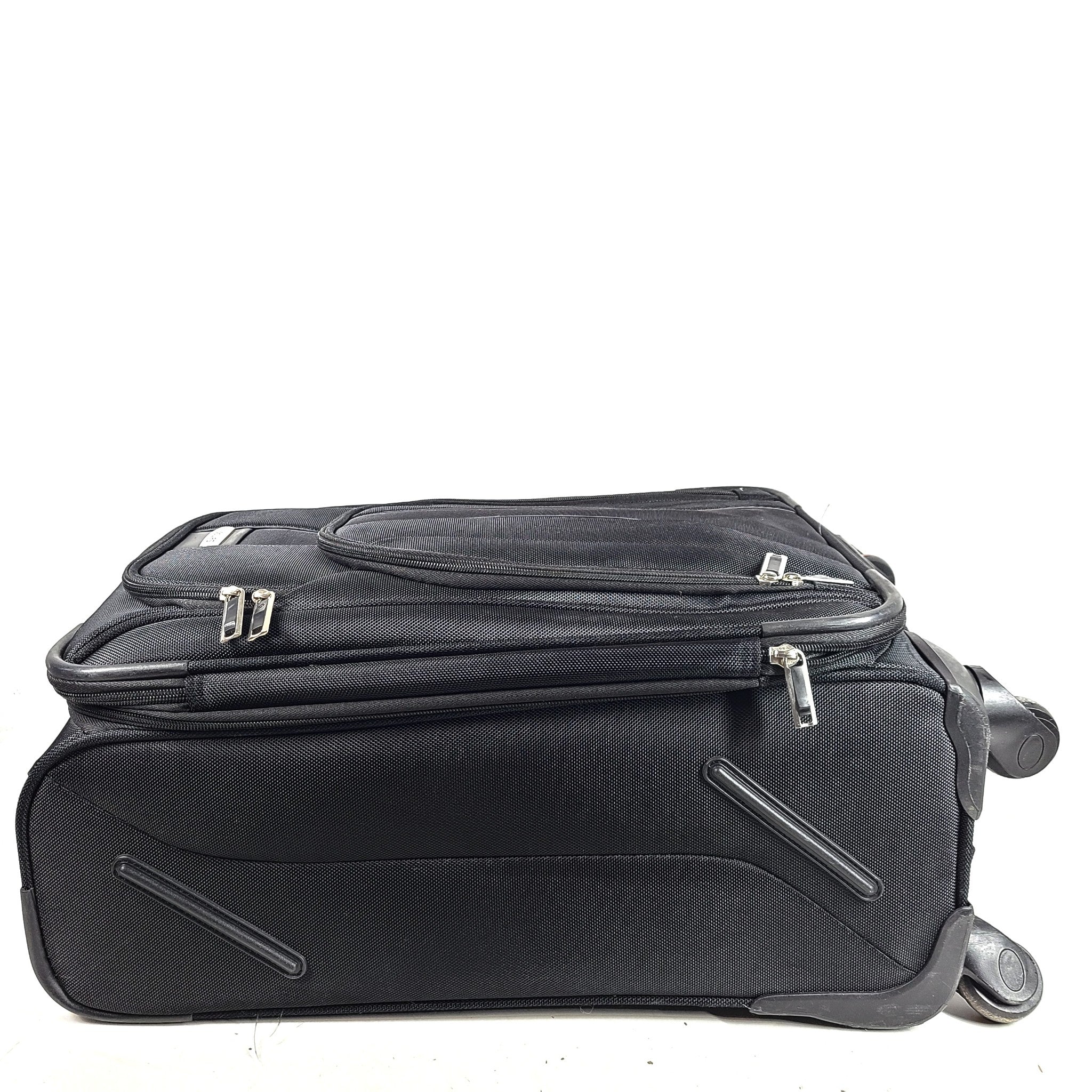 Samsonite 23" Carry On Softside Spinner Expandable Suitcase Luggage - Black V1