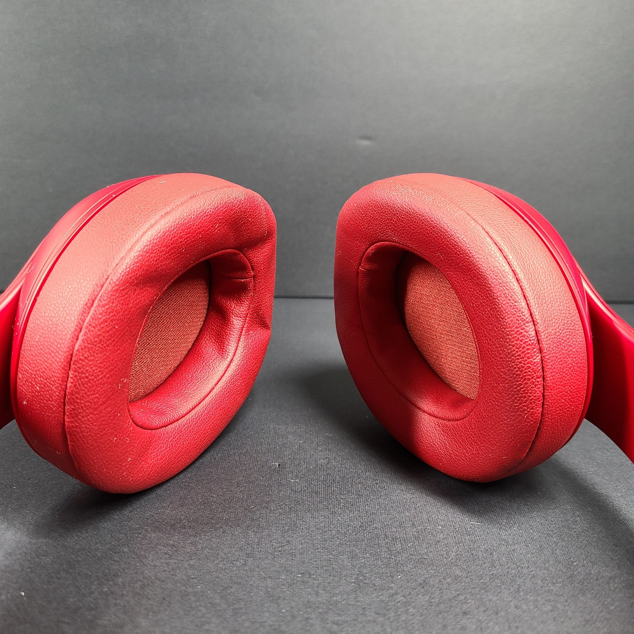 Beats by Dr. Dre Studio 3 Headband Wireless Bluetooth Headphones - Red