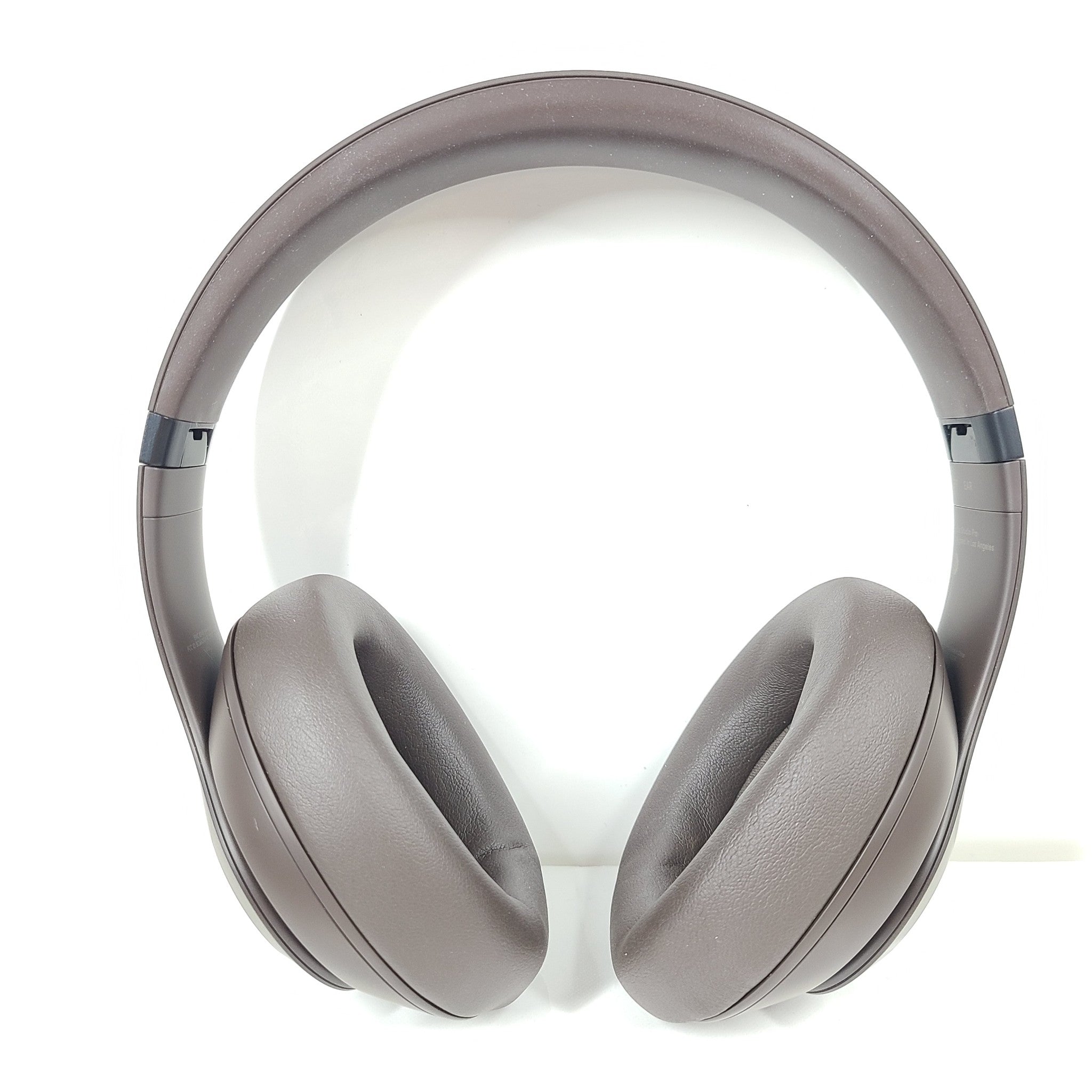 Beats by Dr. Dre Studio Pro Wireless Over-Ear Bluetooth Headphones A2924 - Brown