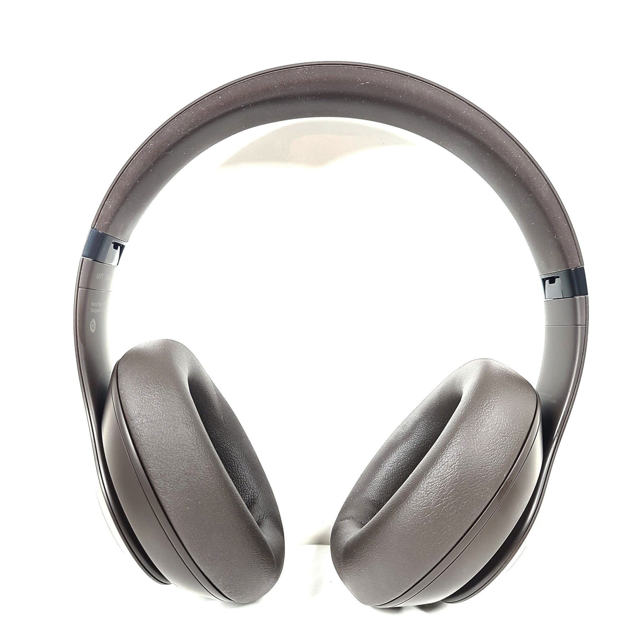 Beats by Dr. Dre Studio Pro Wireless Over-Ear Bluetooth Headphones A2924 - Brown