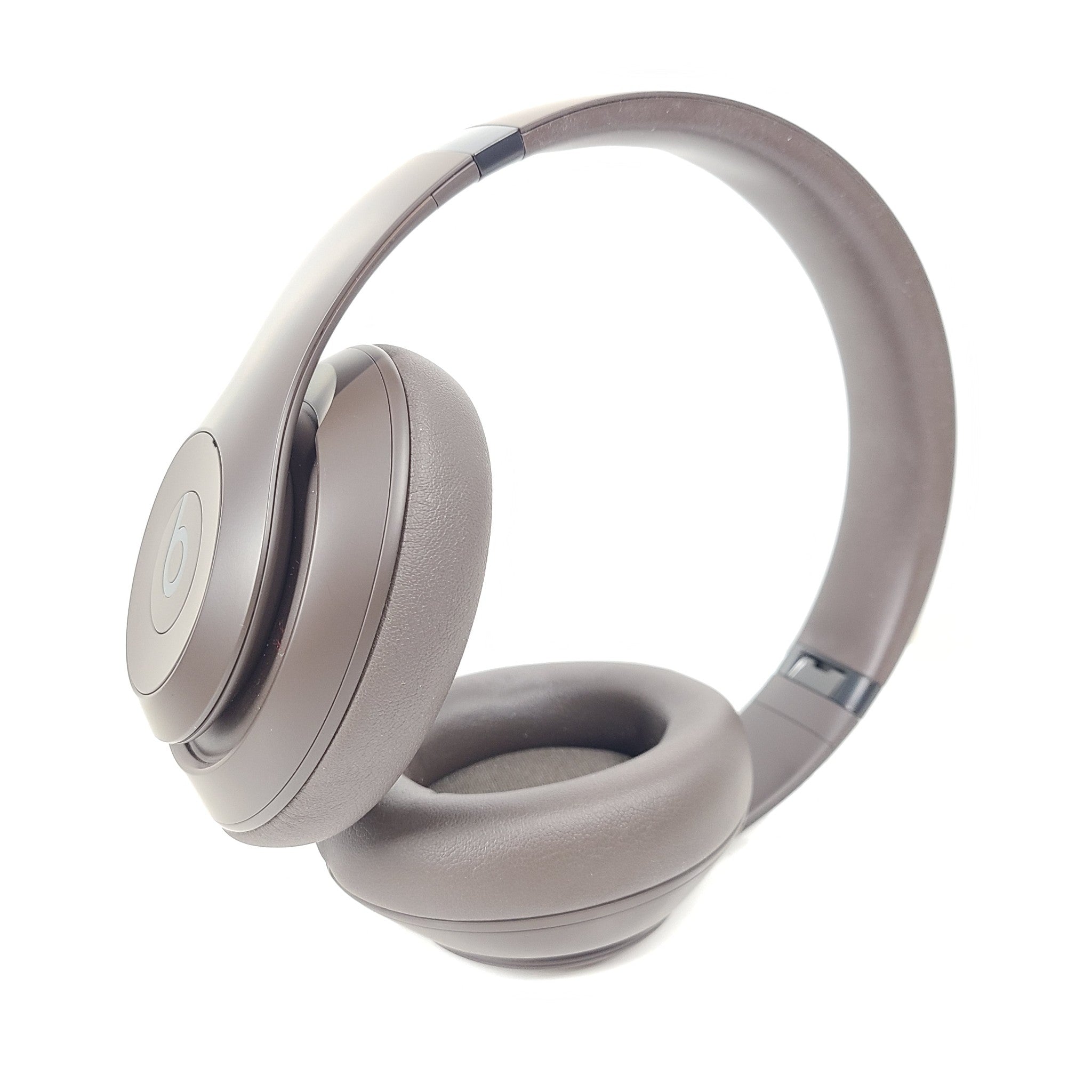 Beats by Dr. Dre Studio Pro Wireless Over-Ear Bluetooth Headphones A2924 - Brown