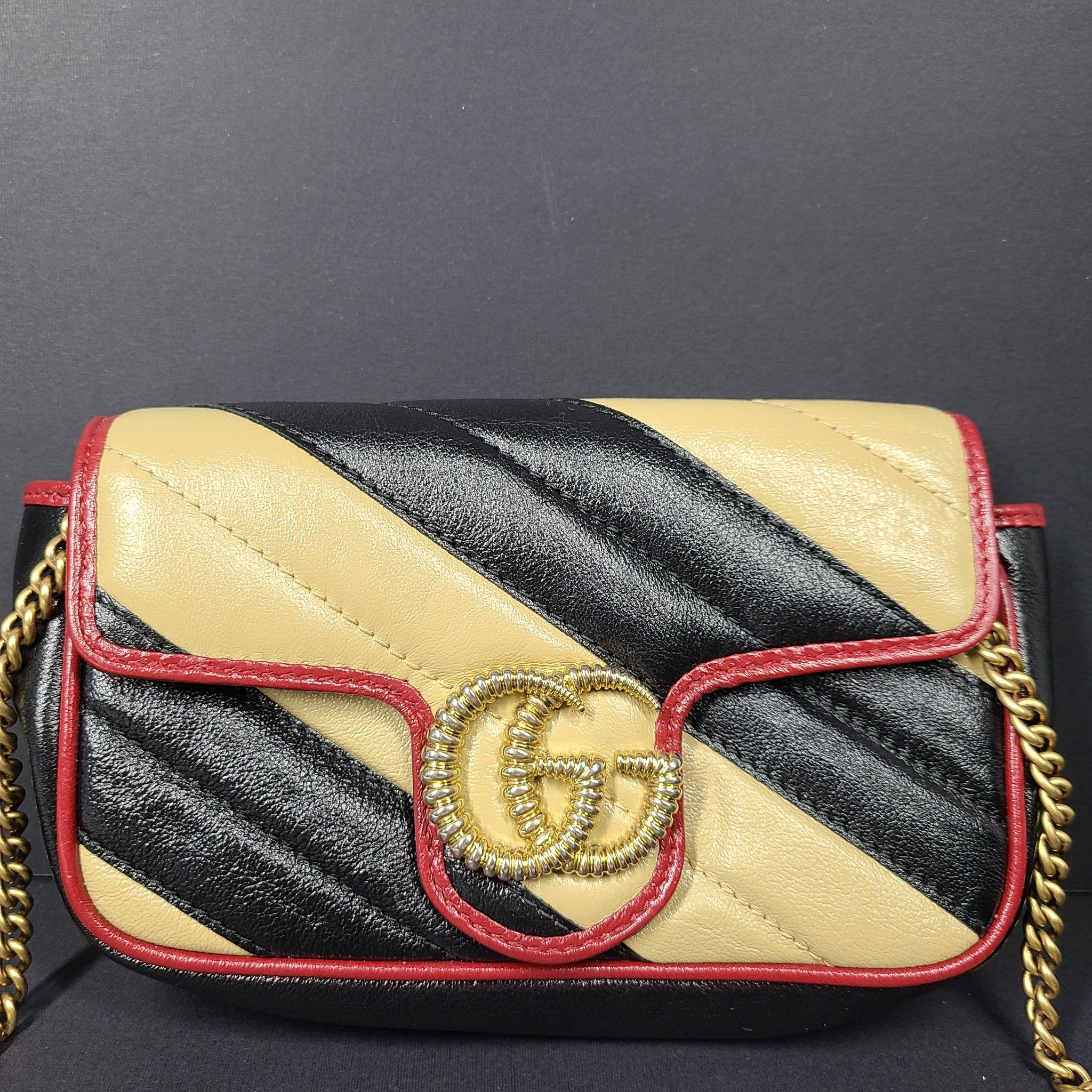Gucci GG Marmont Bag Super Mini Flap Torchon Matelasse Diagonal Striped 574969